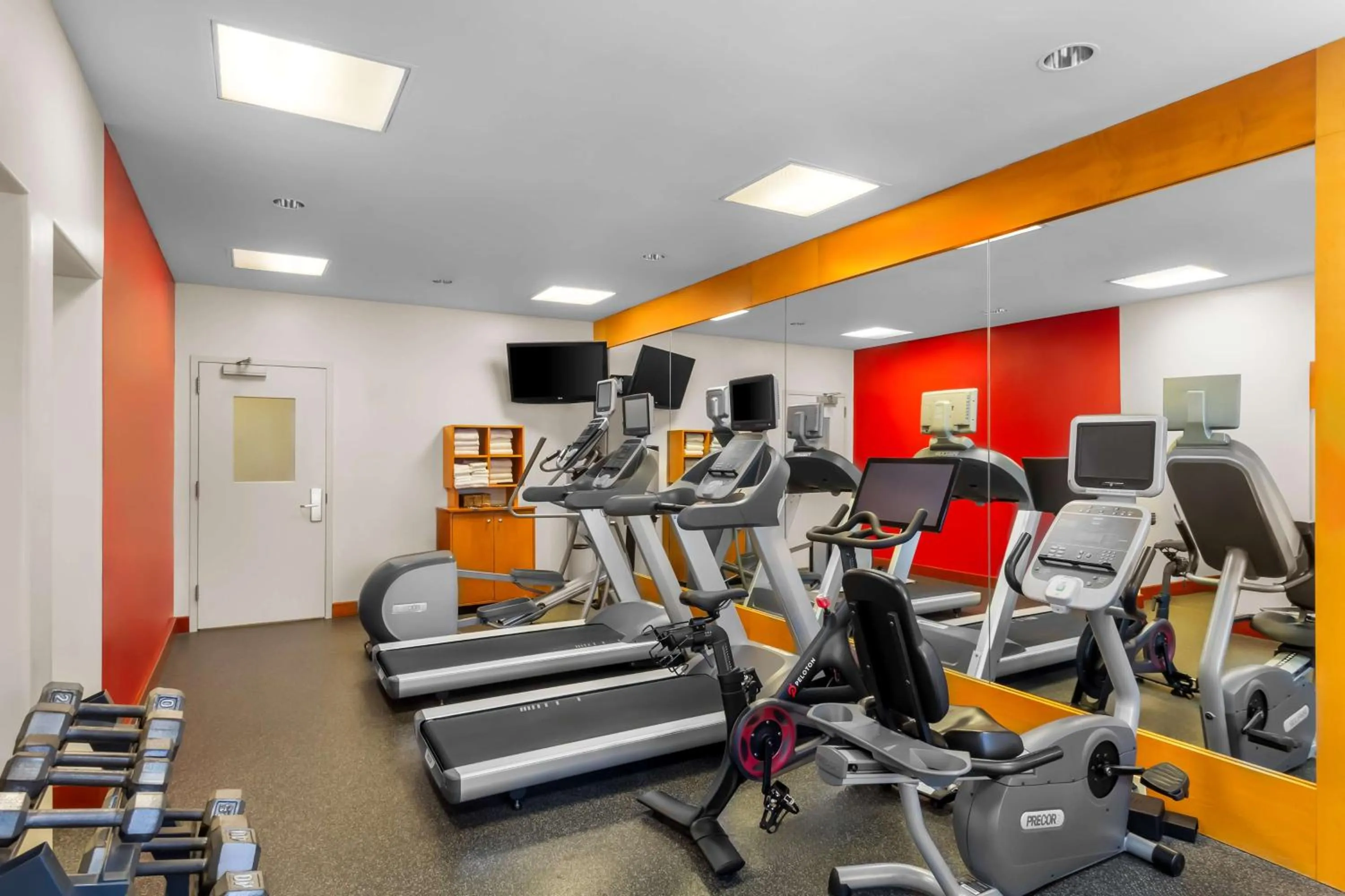 Fitness centre/facilities in ACP Hotel Houston Westchase, MOD Collection by Sonesta