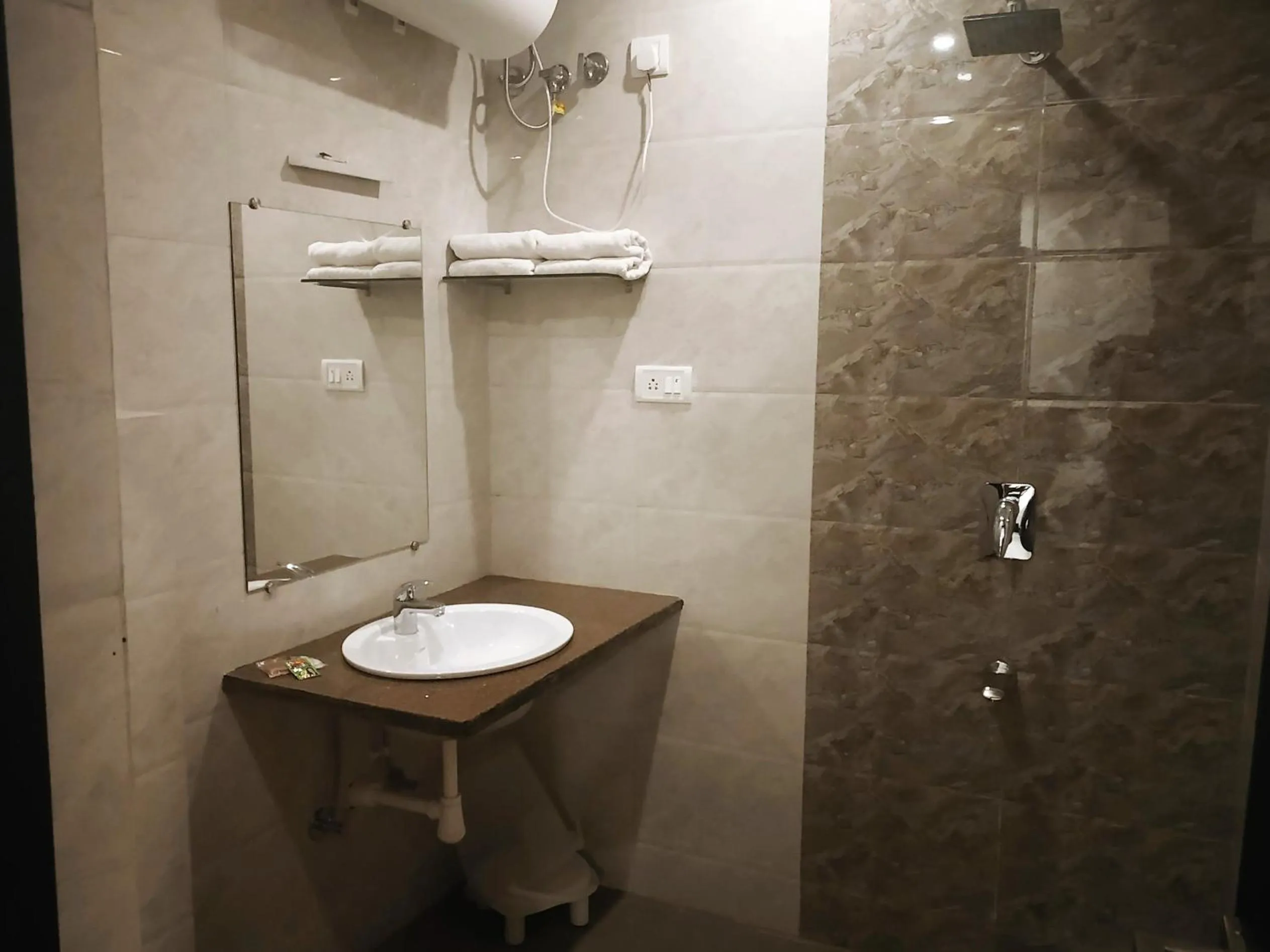 Toilet in Hotel Suryansh