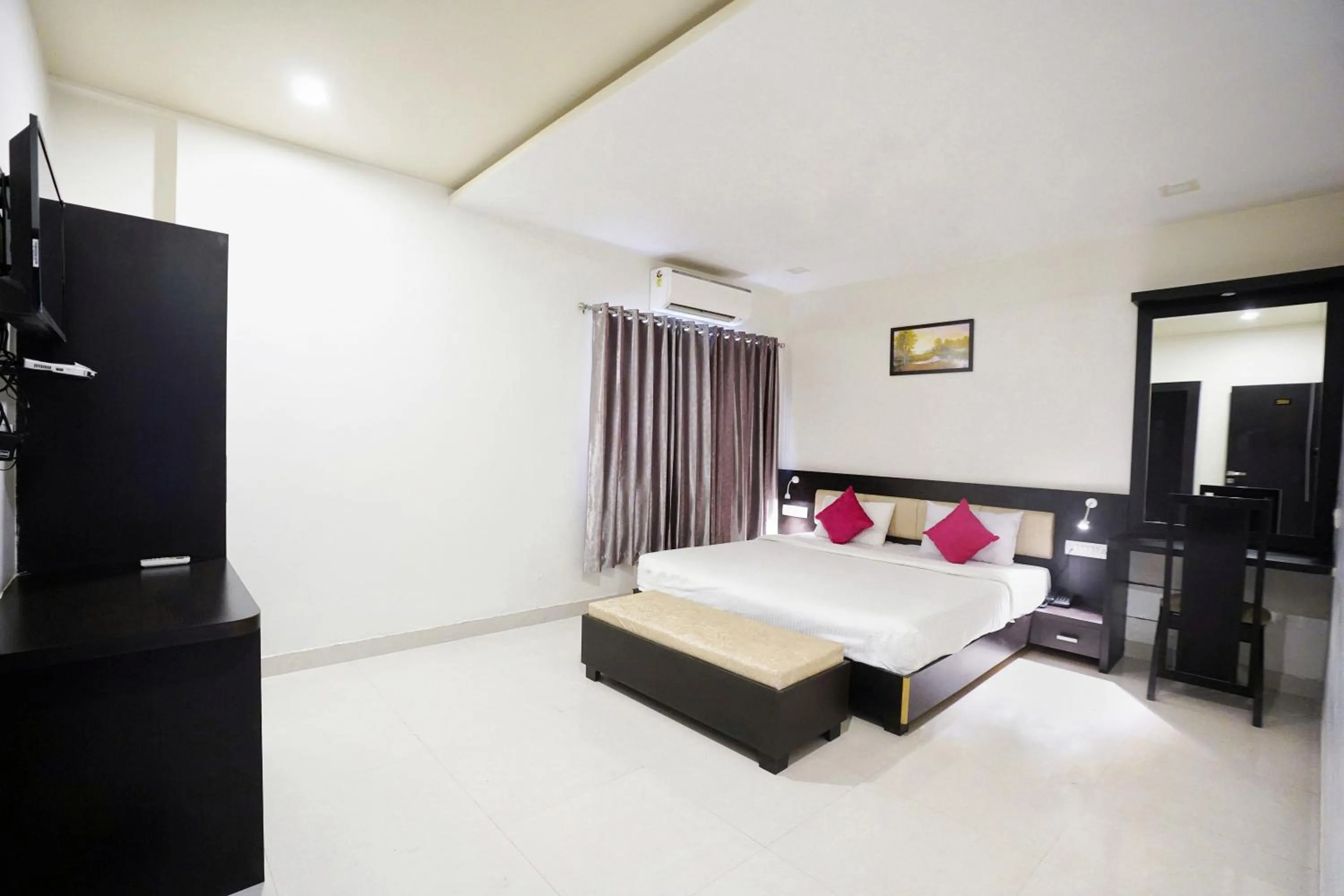 Bed in Hotel Suryansh