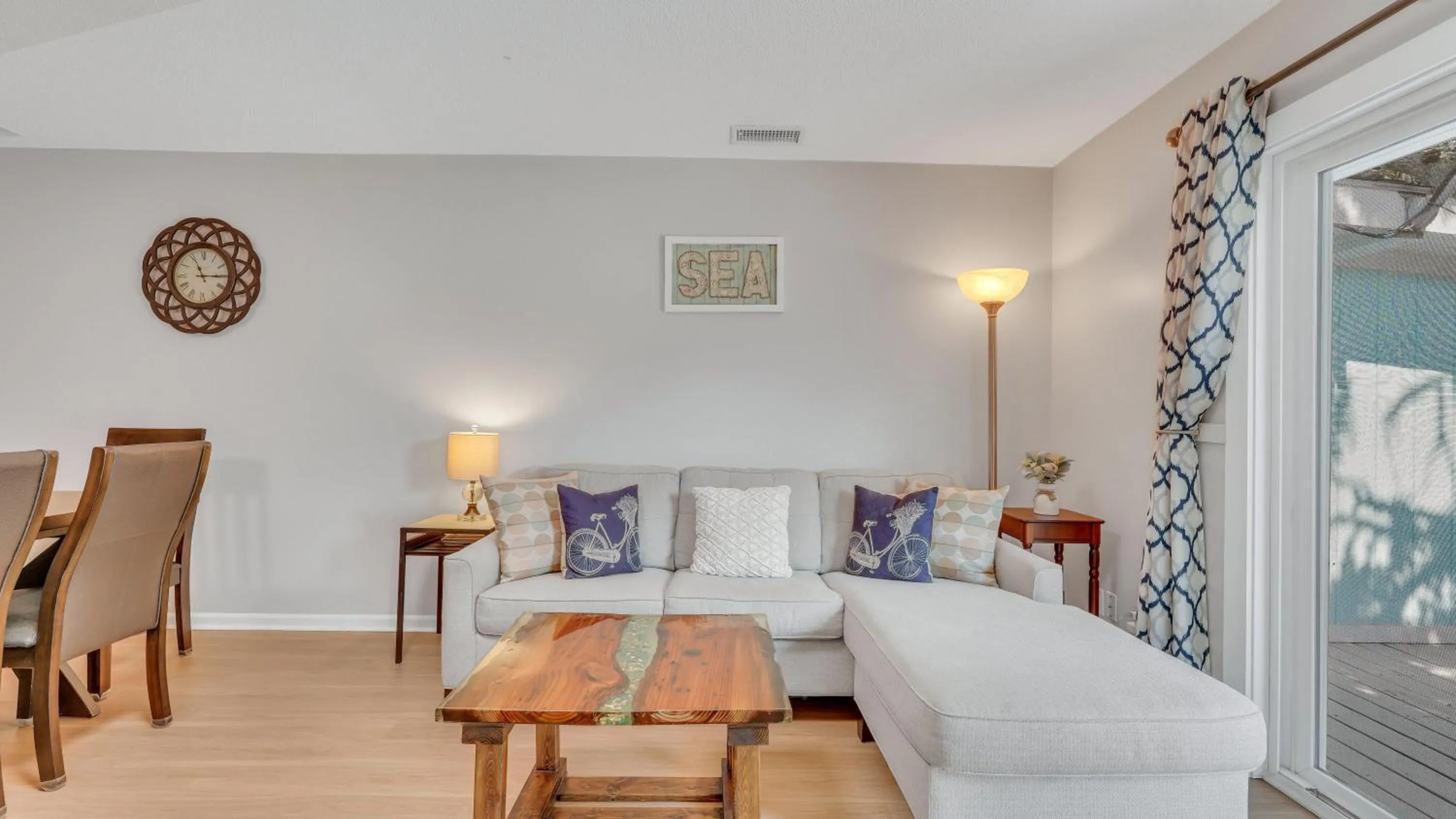 Bed in Tybee Exposure