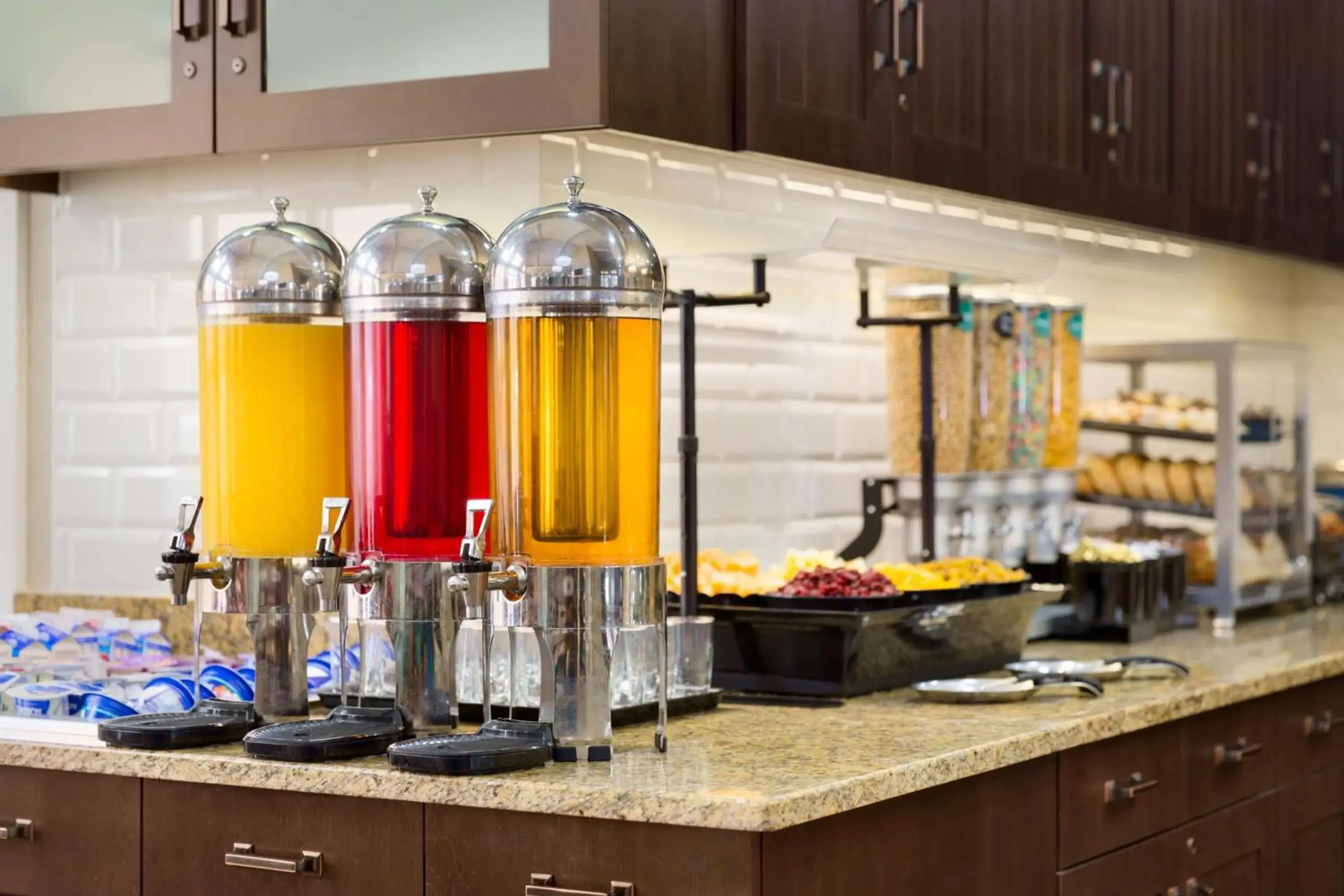 Breakfast in Homewood Suites by Hilton Houston-Westchase Breakfast in Homewood Suites by Hilton Houston-Westchase