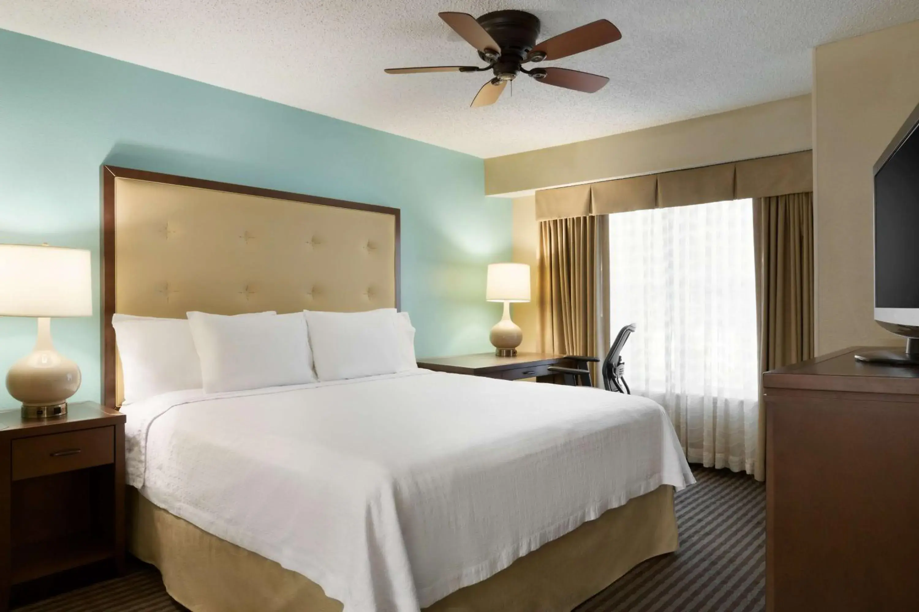 Bed in Homewood Suites by Hilton Houston-Westchase Bed in Homewood Suites by Hilton Houston-Westchase