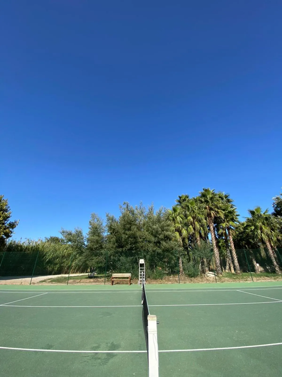 Tennis court in Mobil Homes Vacances