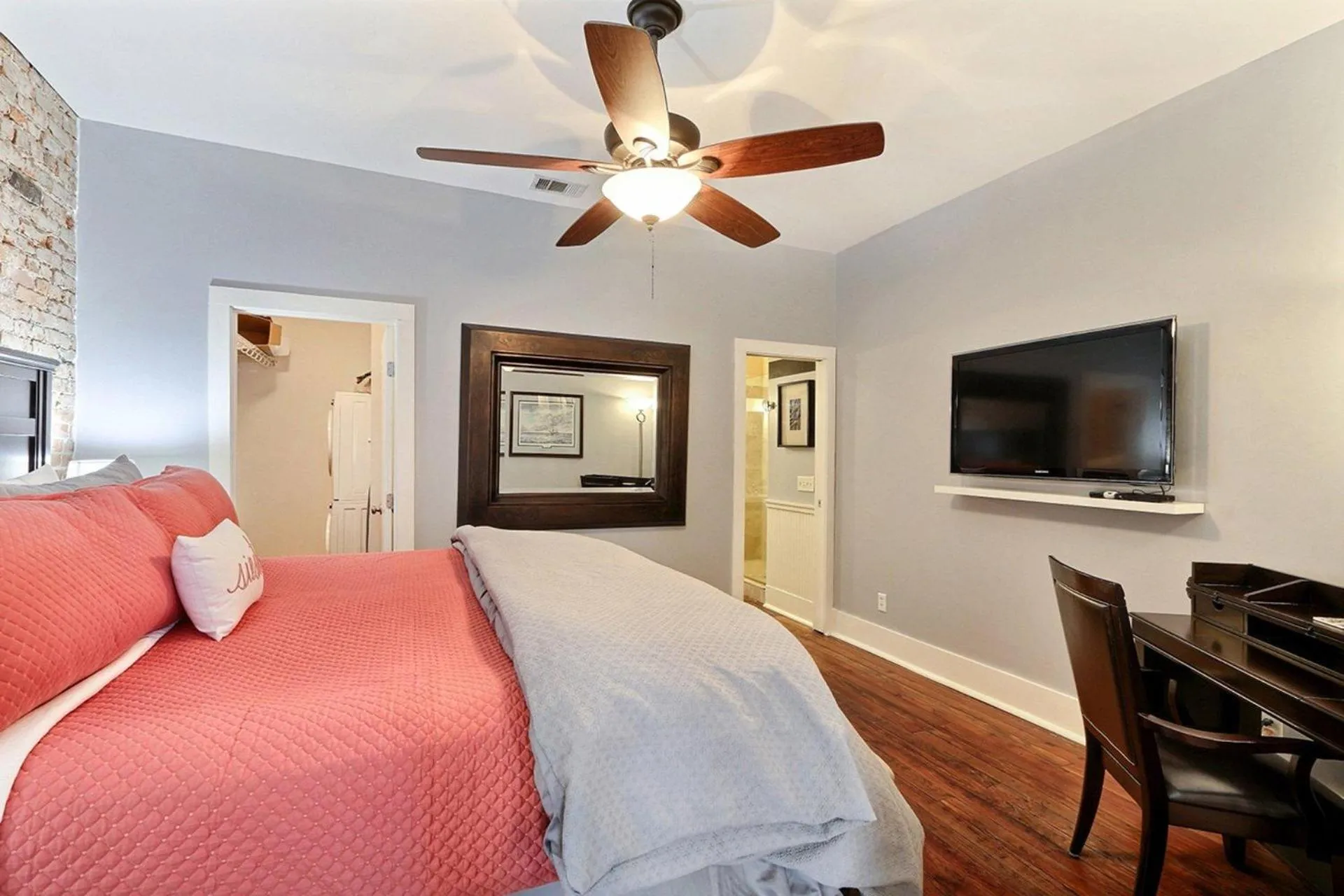 Bed in Ellis Square Loft