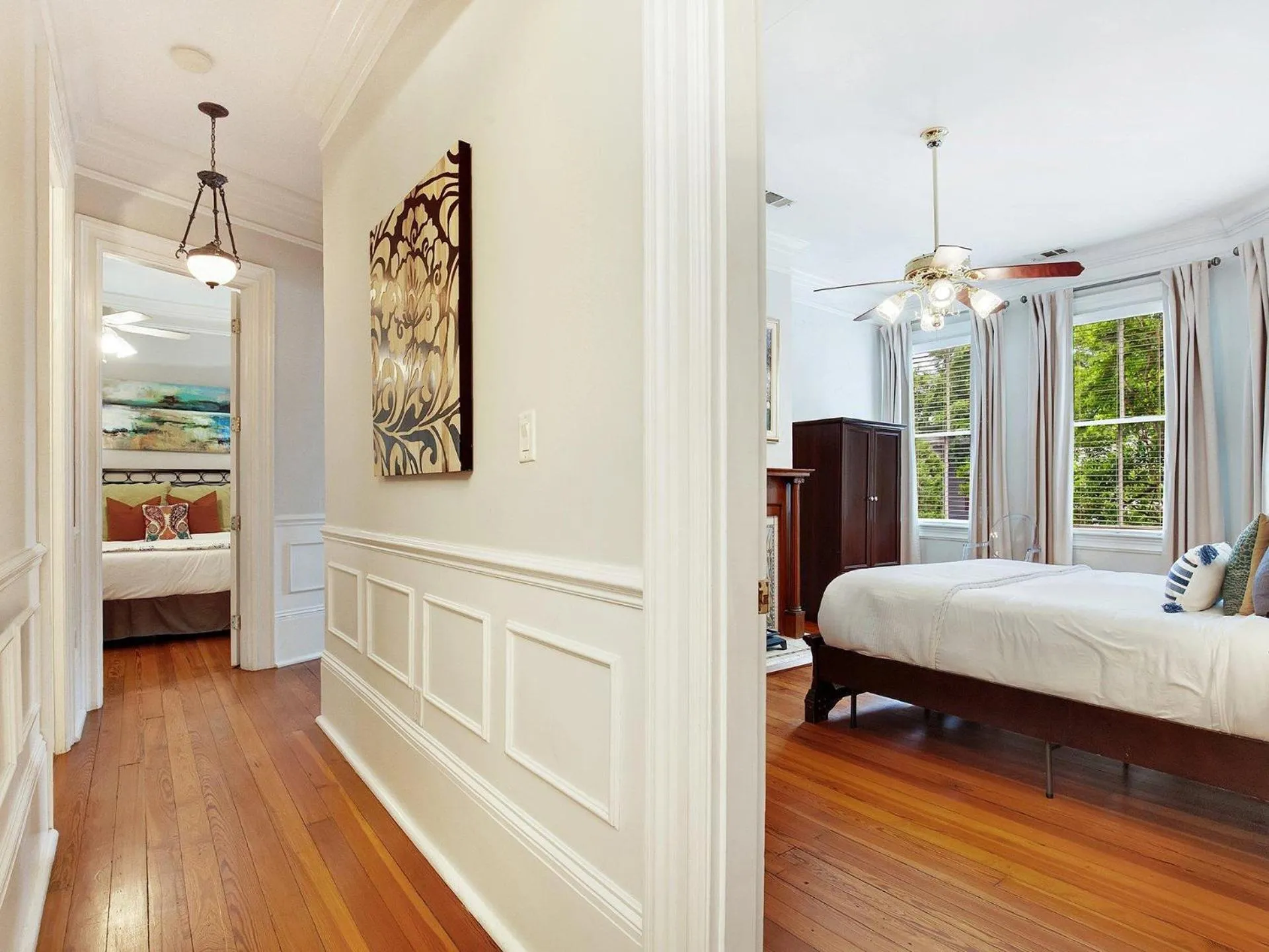 Bed in Whitfield Square