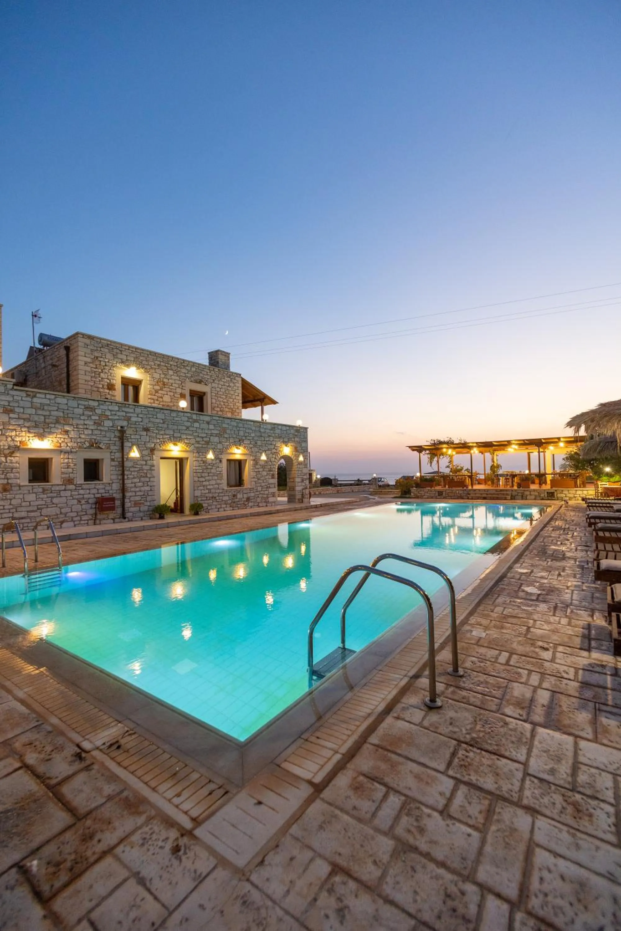 Property building in Avgerinos Village