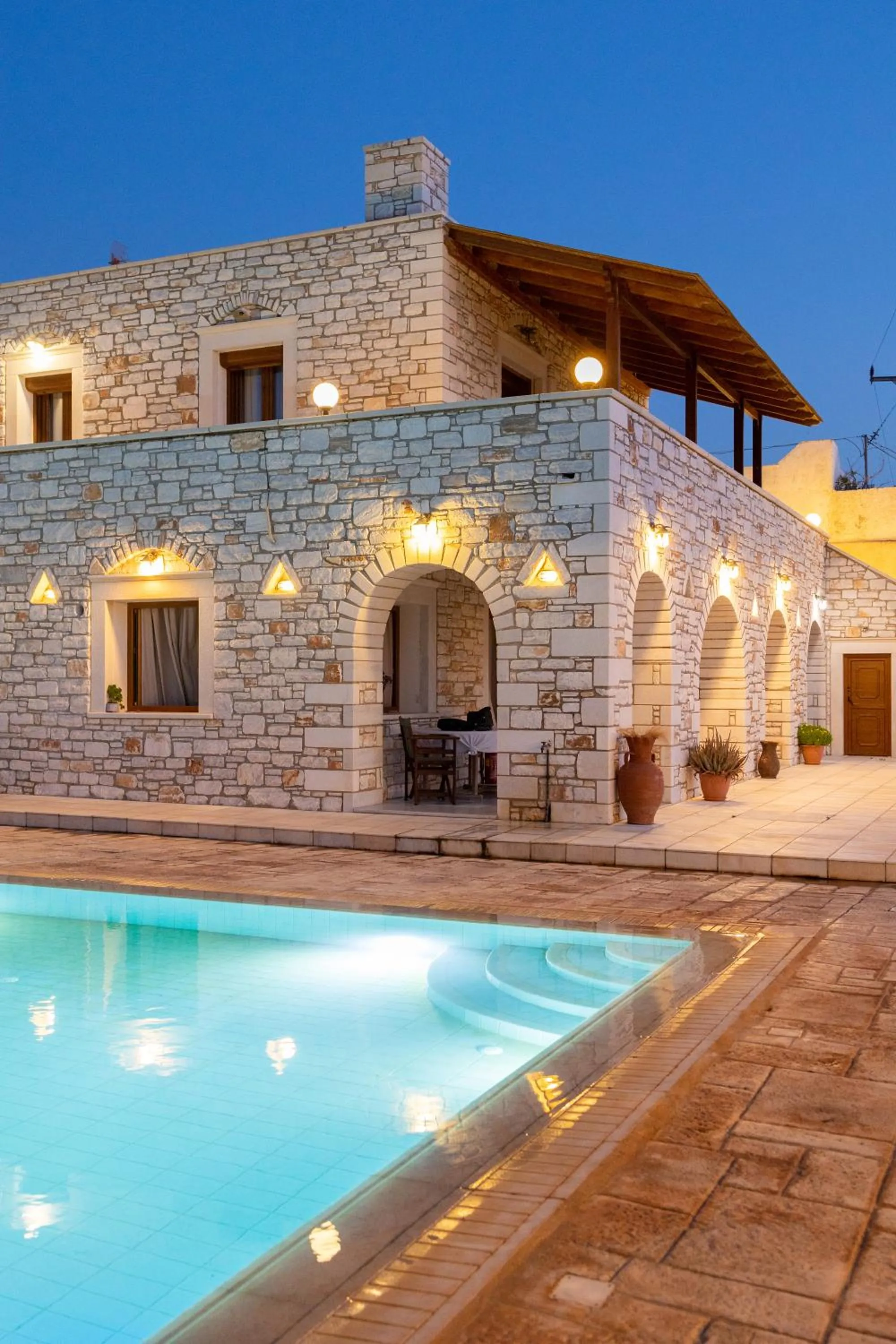 Property building in Avgerinos Village