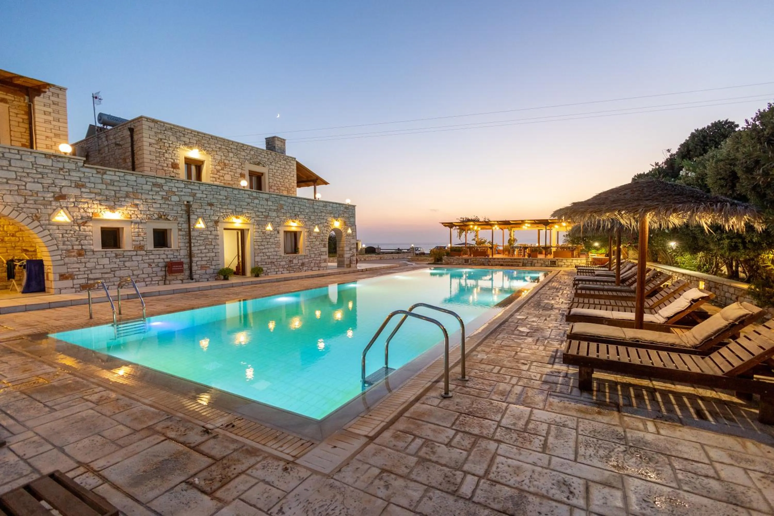 Property building in Avgerinos Village