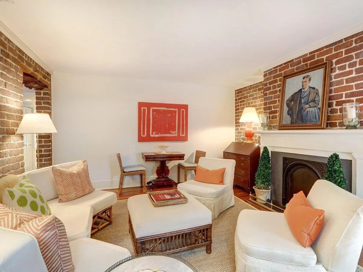 Jones Street Retreat