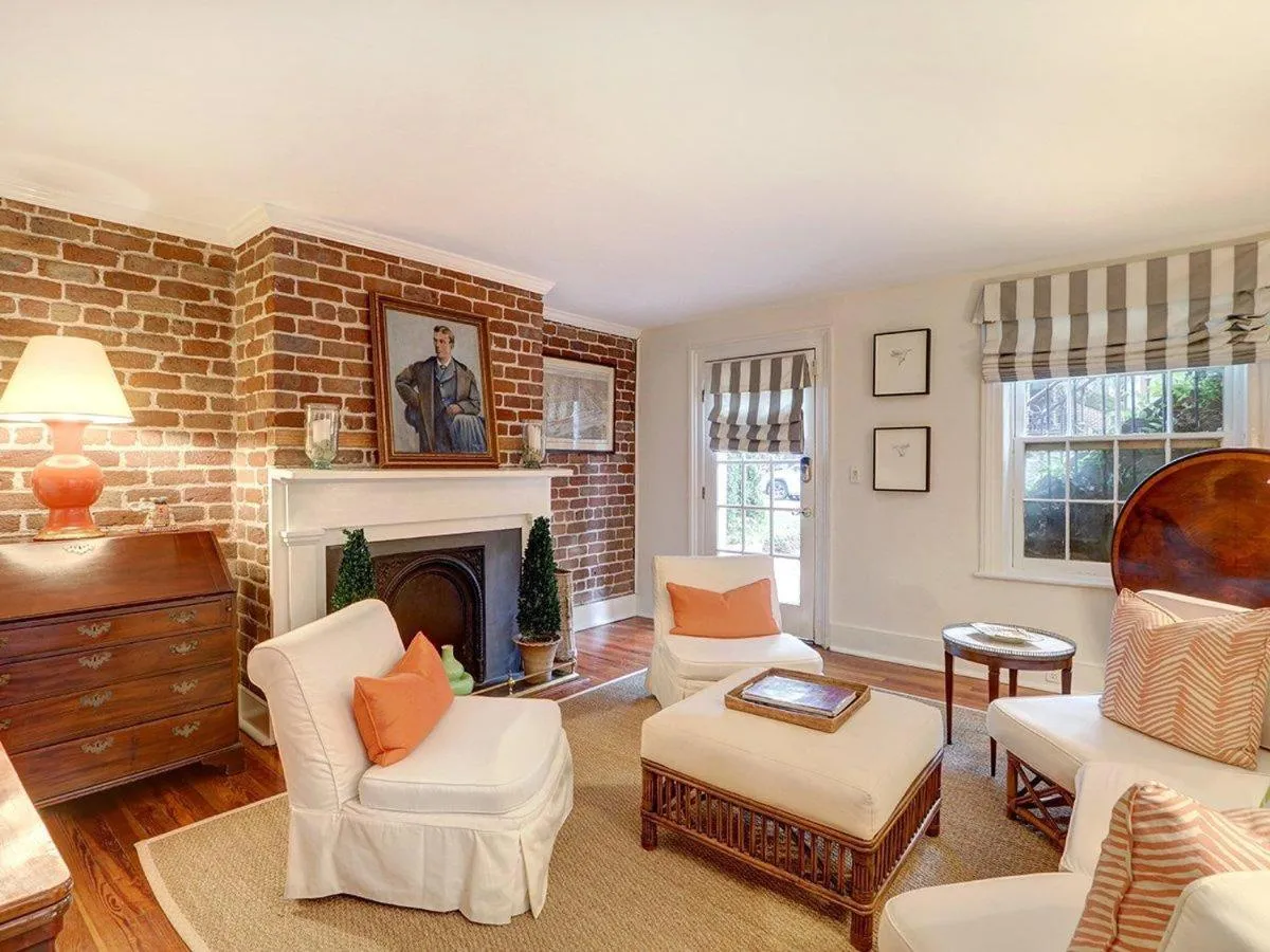 Bed in Jones Street Retreat