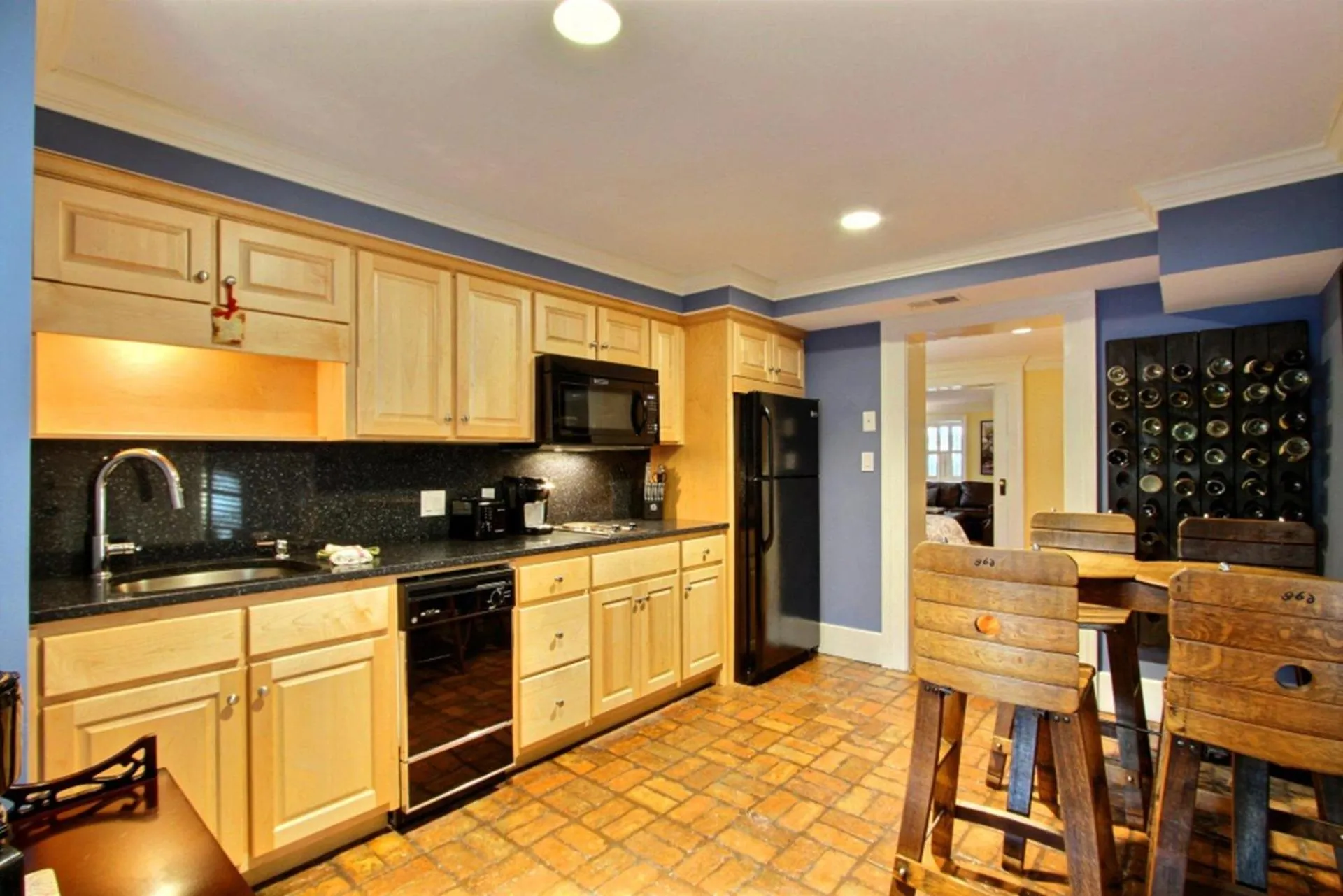 Bird Baldwin Magnolia Suite