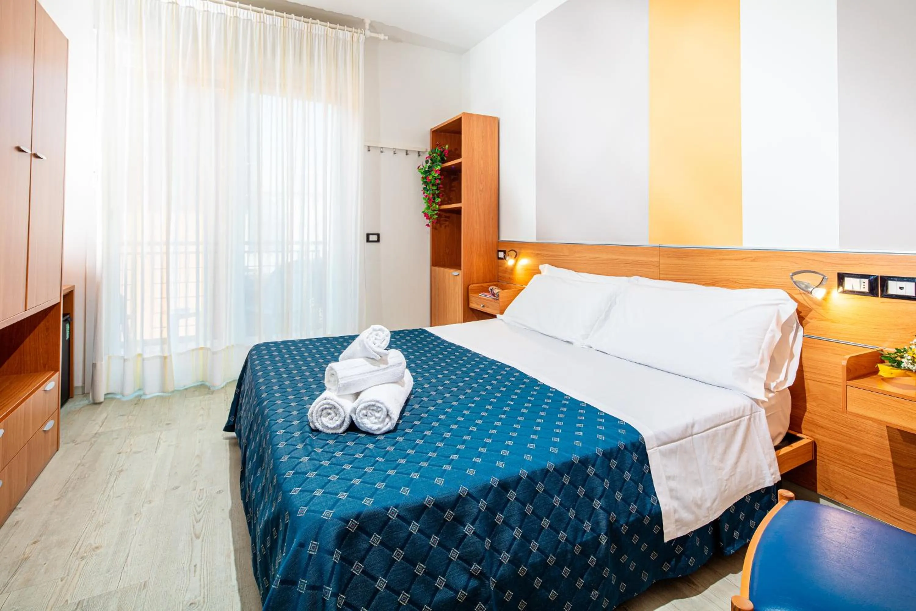 Bedroom, Bed in Hotel Orchidea