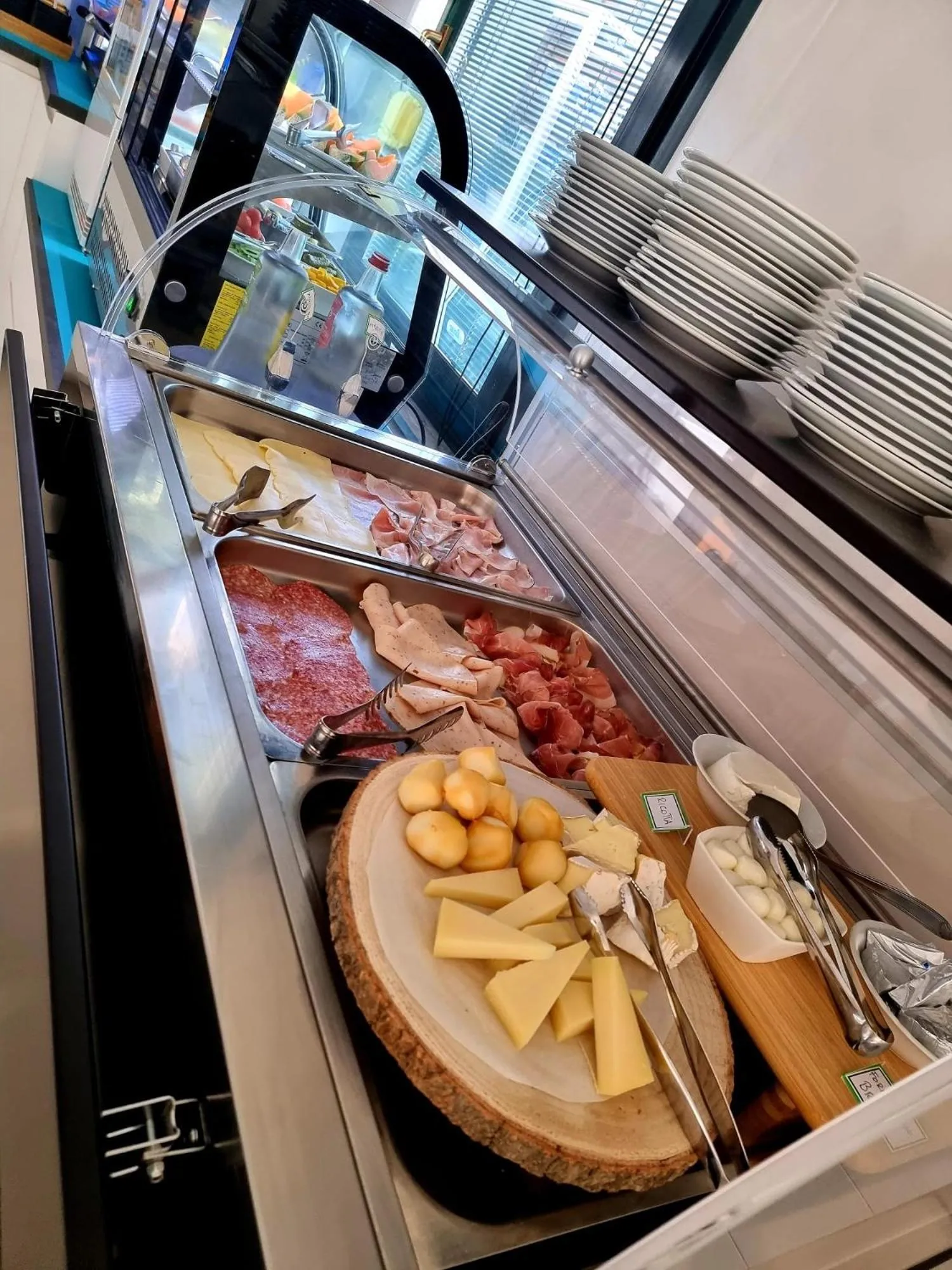 Buffet breakfast in Hotel Orchidea