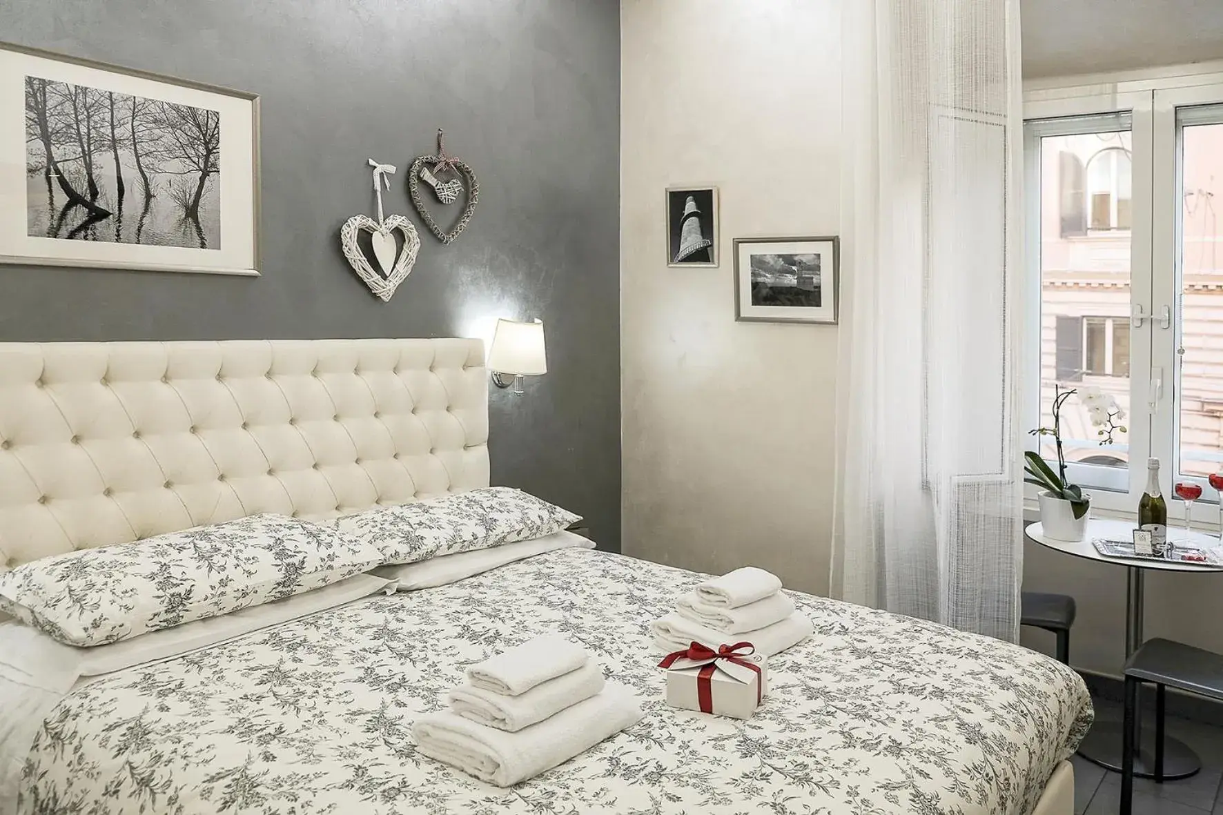 Double Room in Relais Cavour Inn Double Room in Relais Cavour Inn
