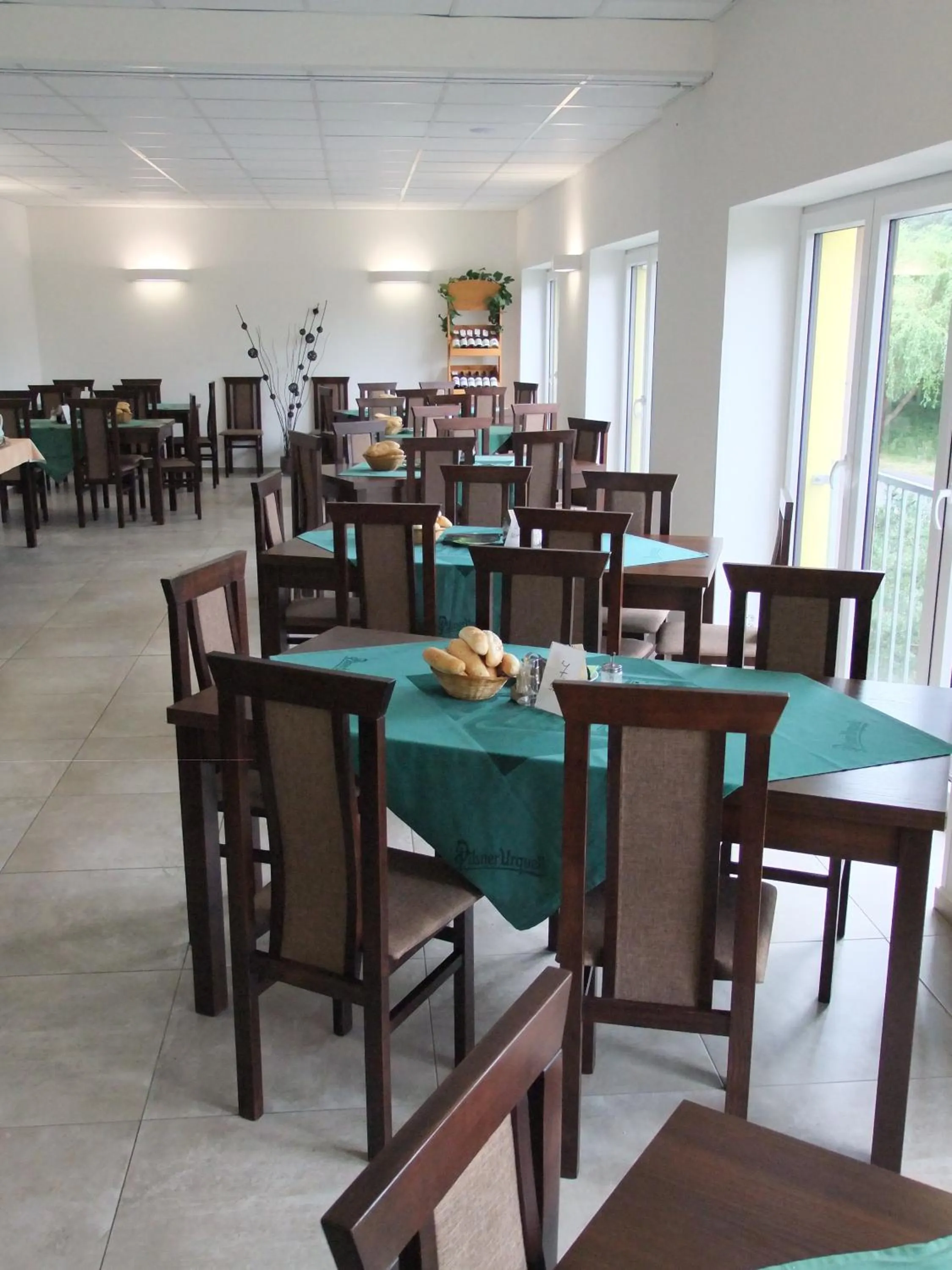 Restaurant/places to eat in Hotel Formule