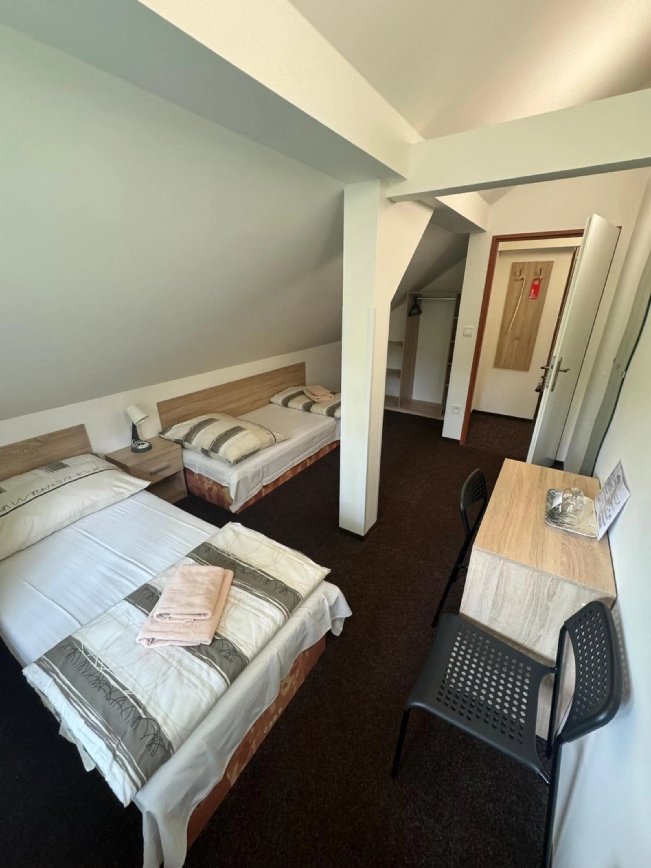 Bedroom, Bed in Hotel Formule