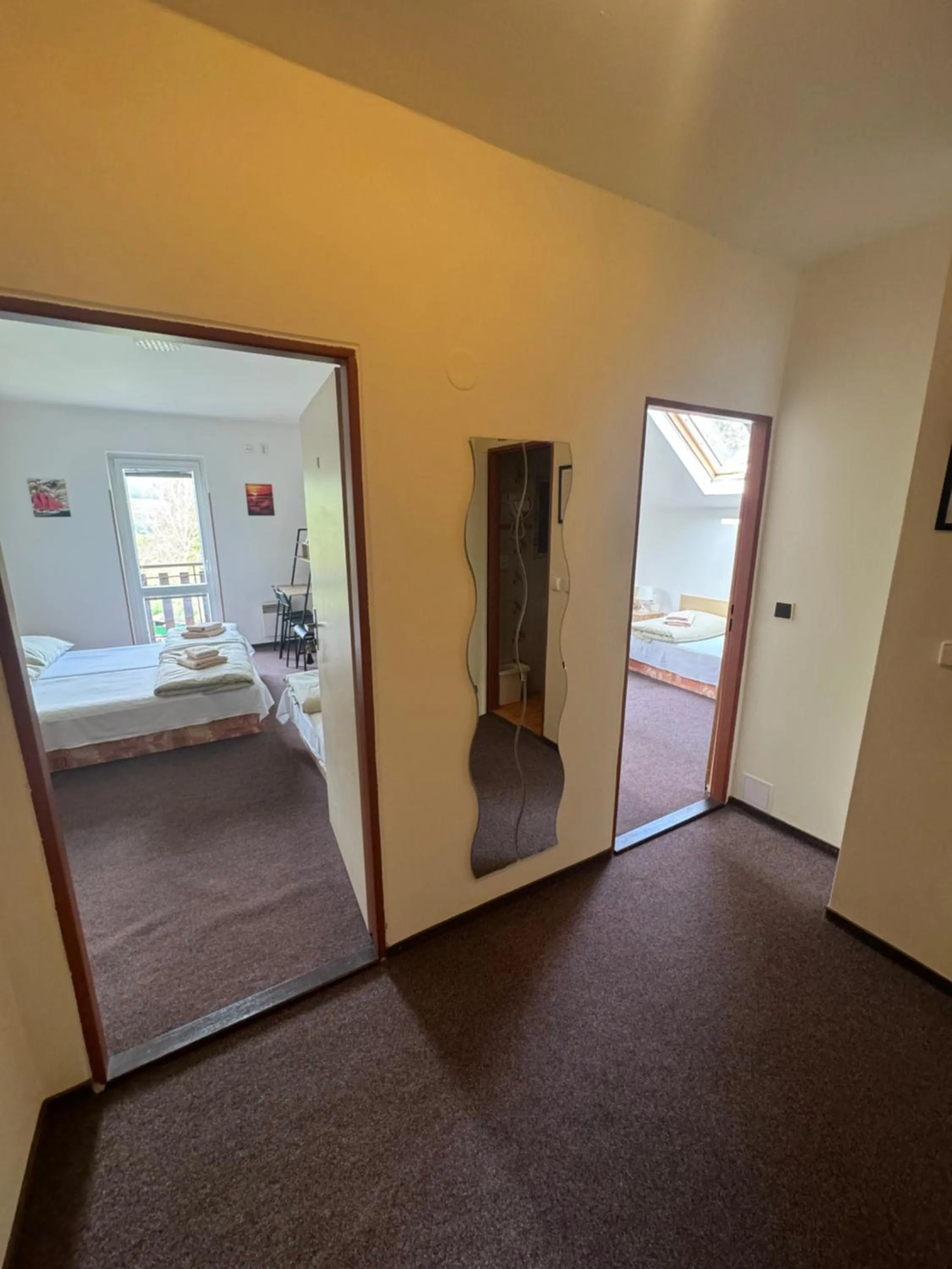 Photo of the whole room, Bed in Hotel Formule