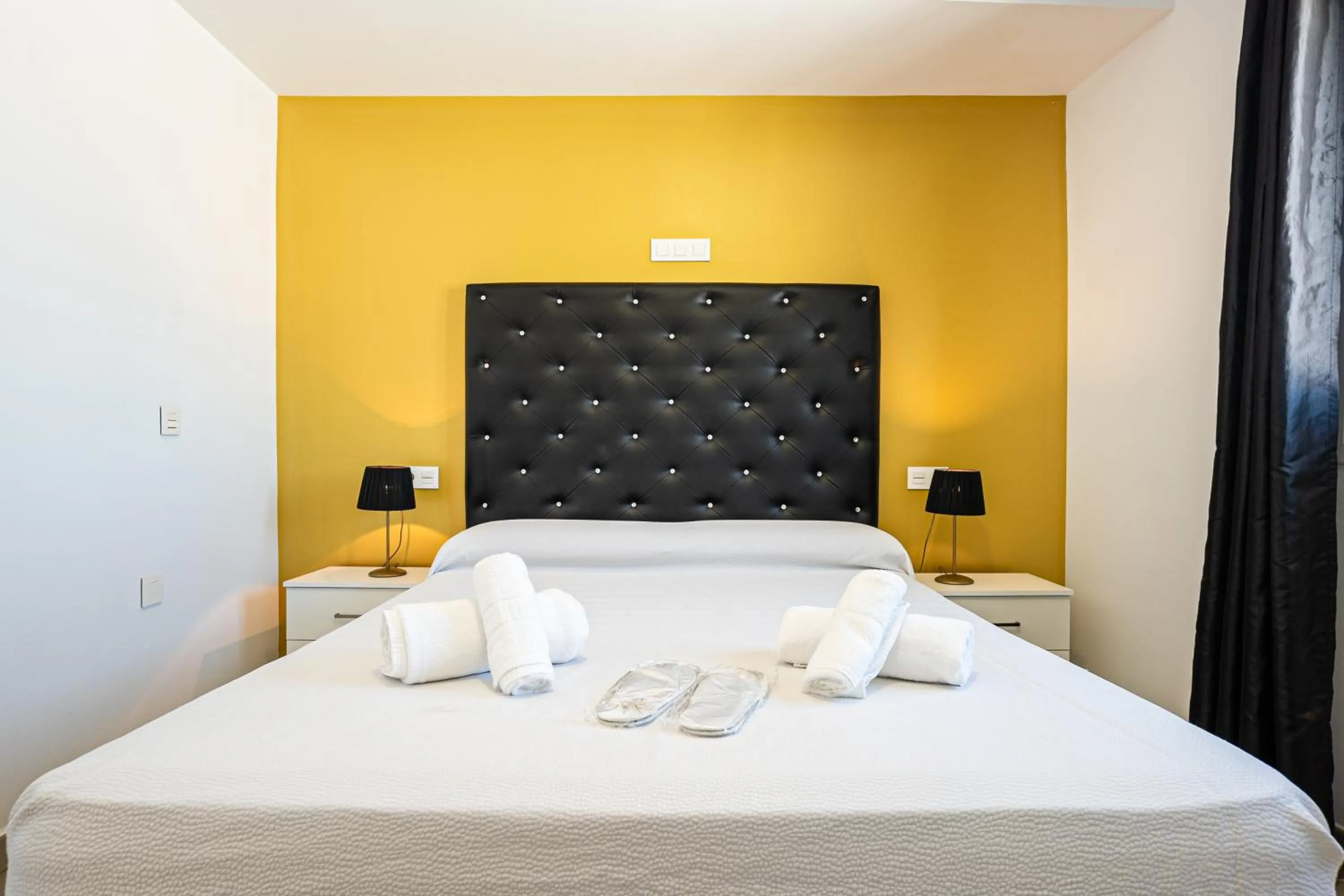 Bedroom, Bed in Apartamentos Turísticos La Boutique del Mar