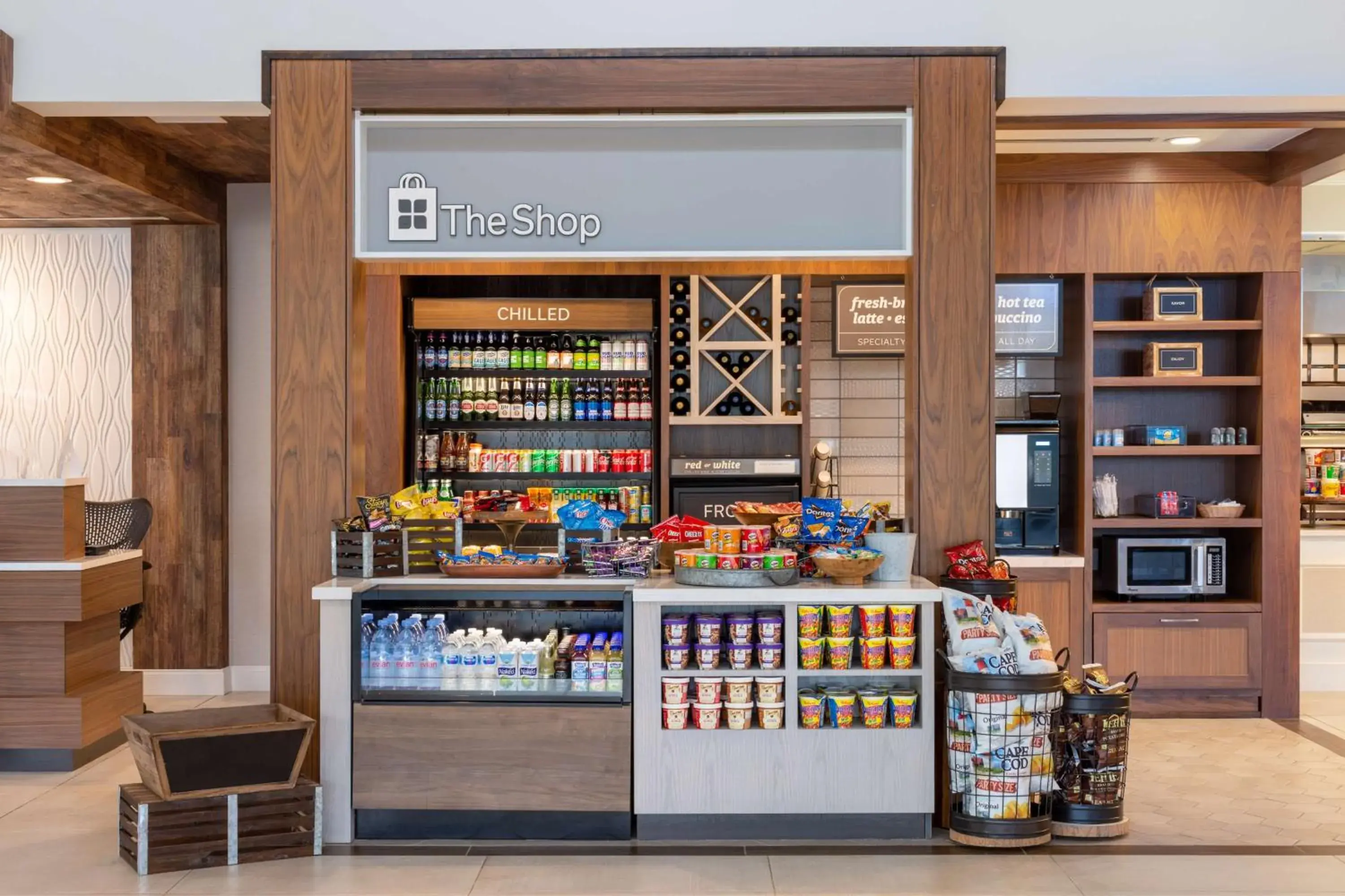 Restaurant/places to eat in Hilton Garden Inn Islip/MacArthur Airport Restaurant/places to eat in Hilton Garden Inn Islip/MacArthur Airport