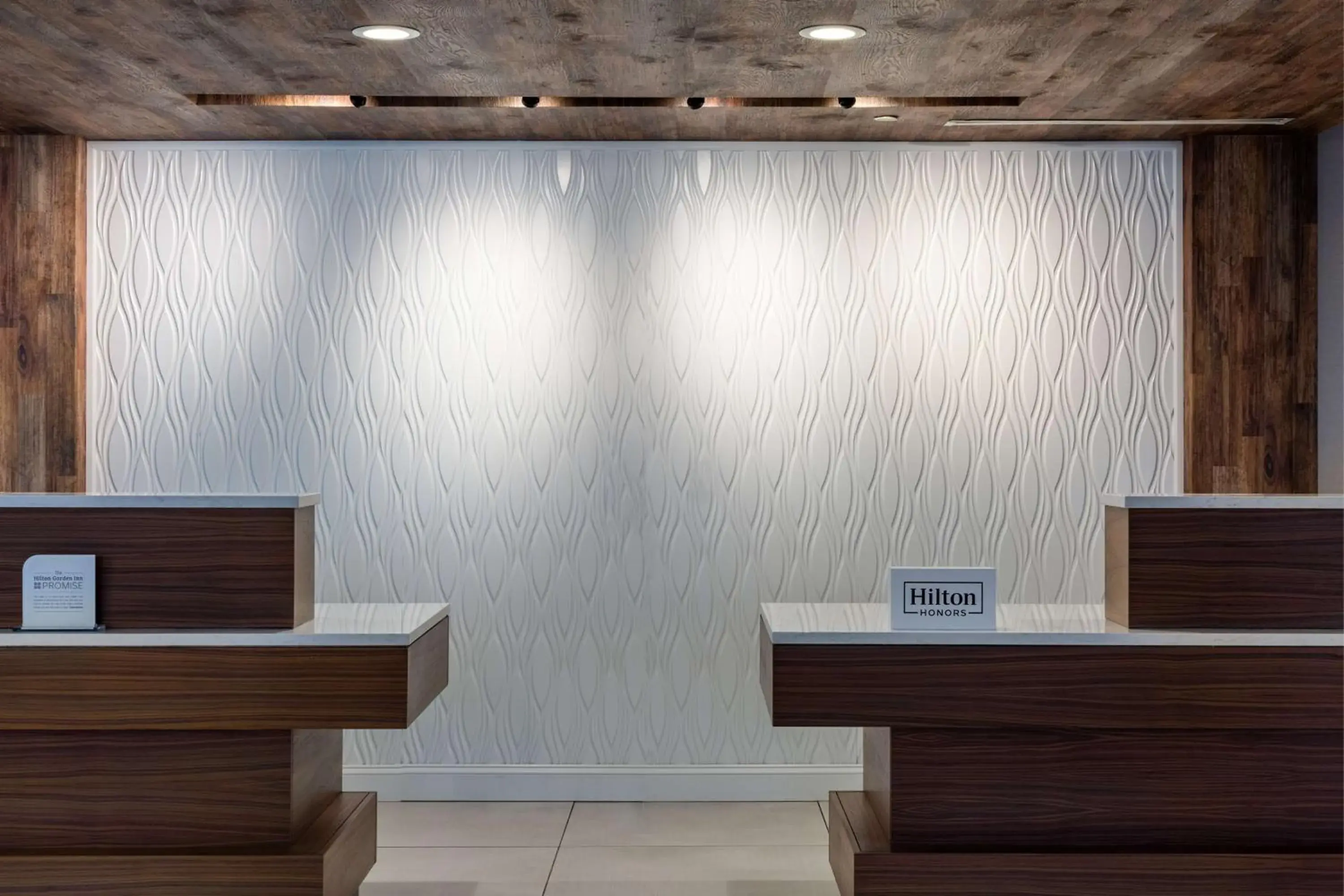 Lobby or reception in Hilton Garden Inn Islip/MacArthur Airport Lobby or reception in Hilton Garden Inn Islip/MacArthur Airport