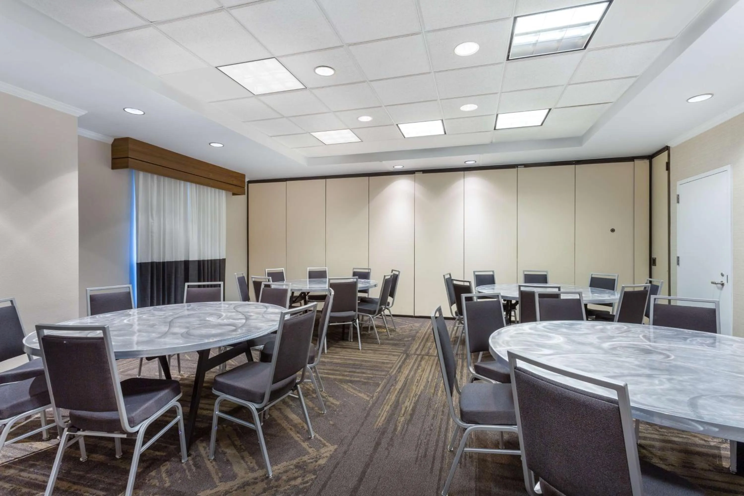 Meeting/conference room in Hilton Garden Inn Islip/MacArthur Airport