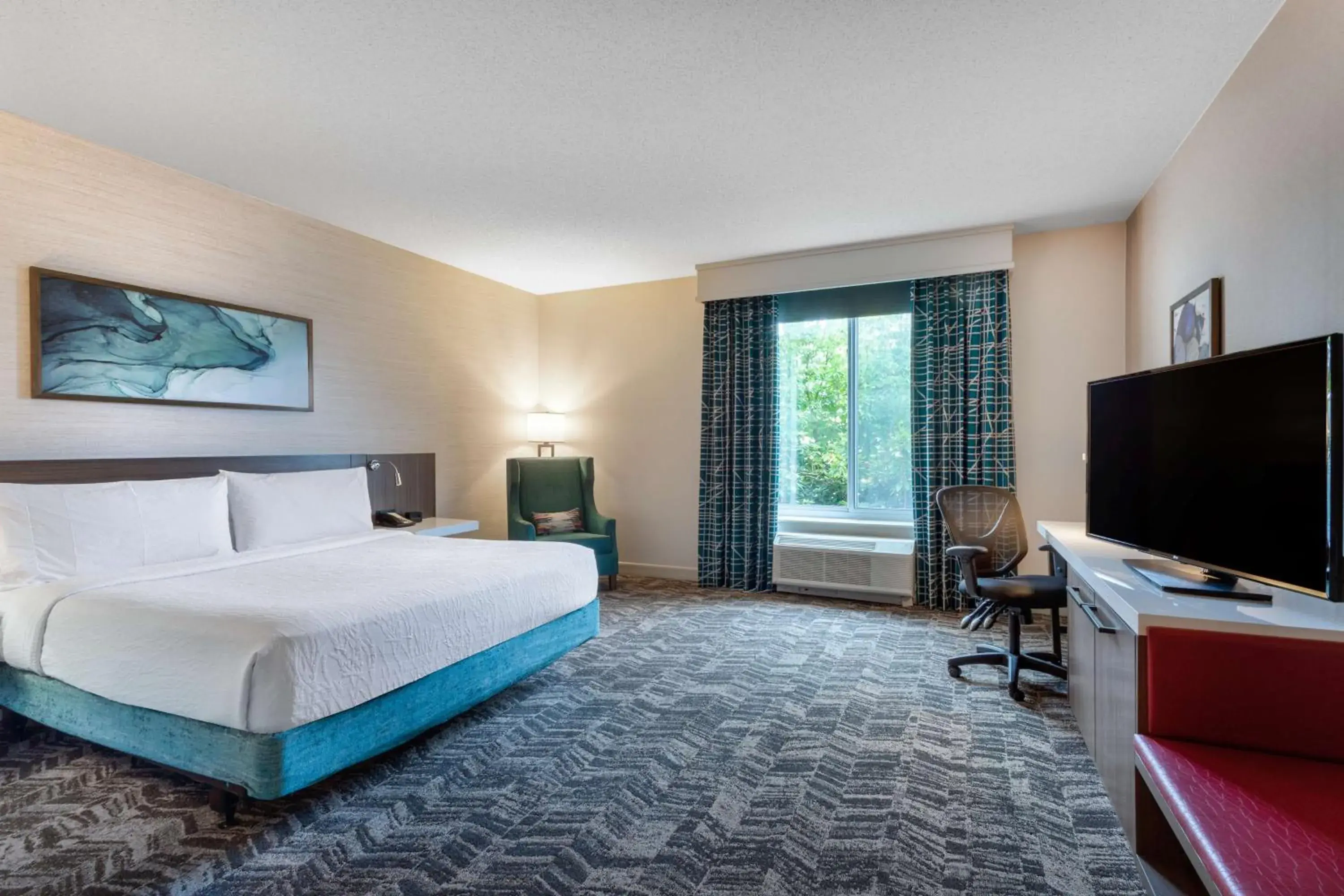 Bed in Hilton Garden Inn Islip/MacArthur Airport Bed in Hilton Garden Inn Islip/MacArthur Airport