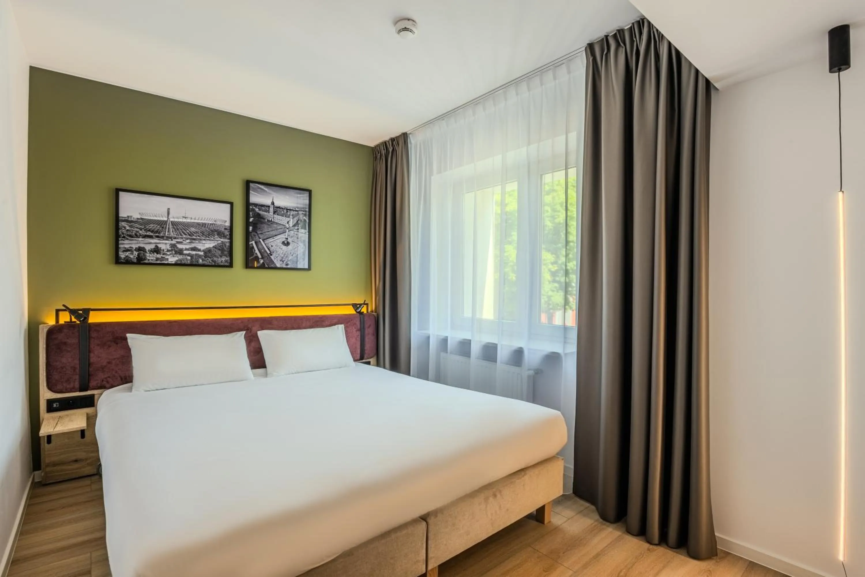 Photo of the whole room, Bed in Campanile Warszawa Północ