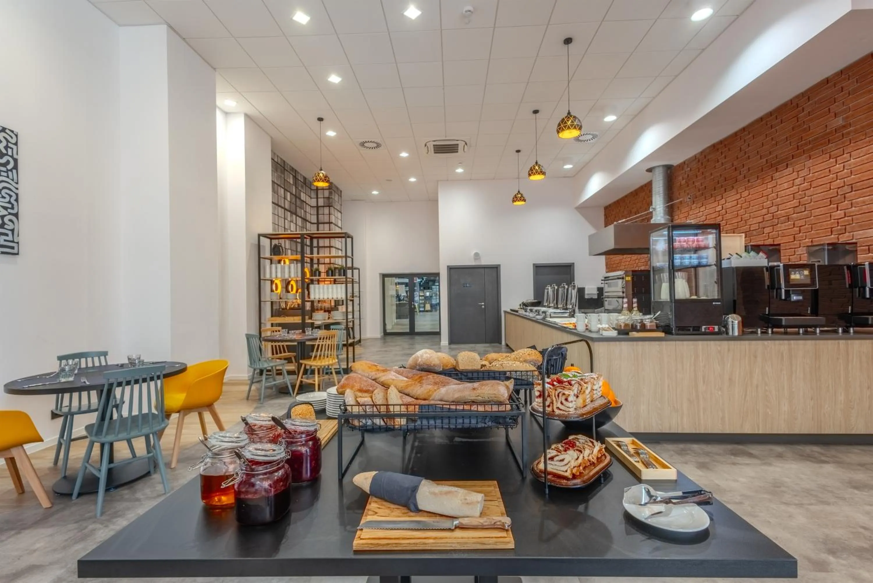 Breakfast in Campanile Warszawa Północ