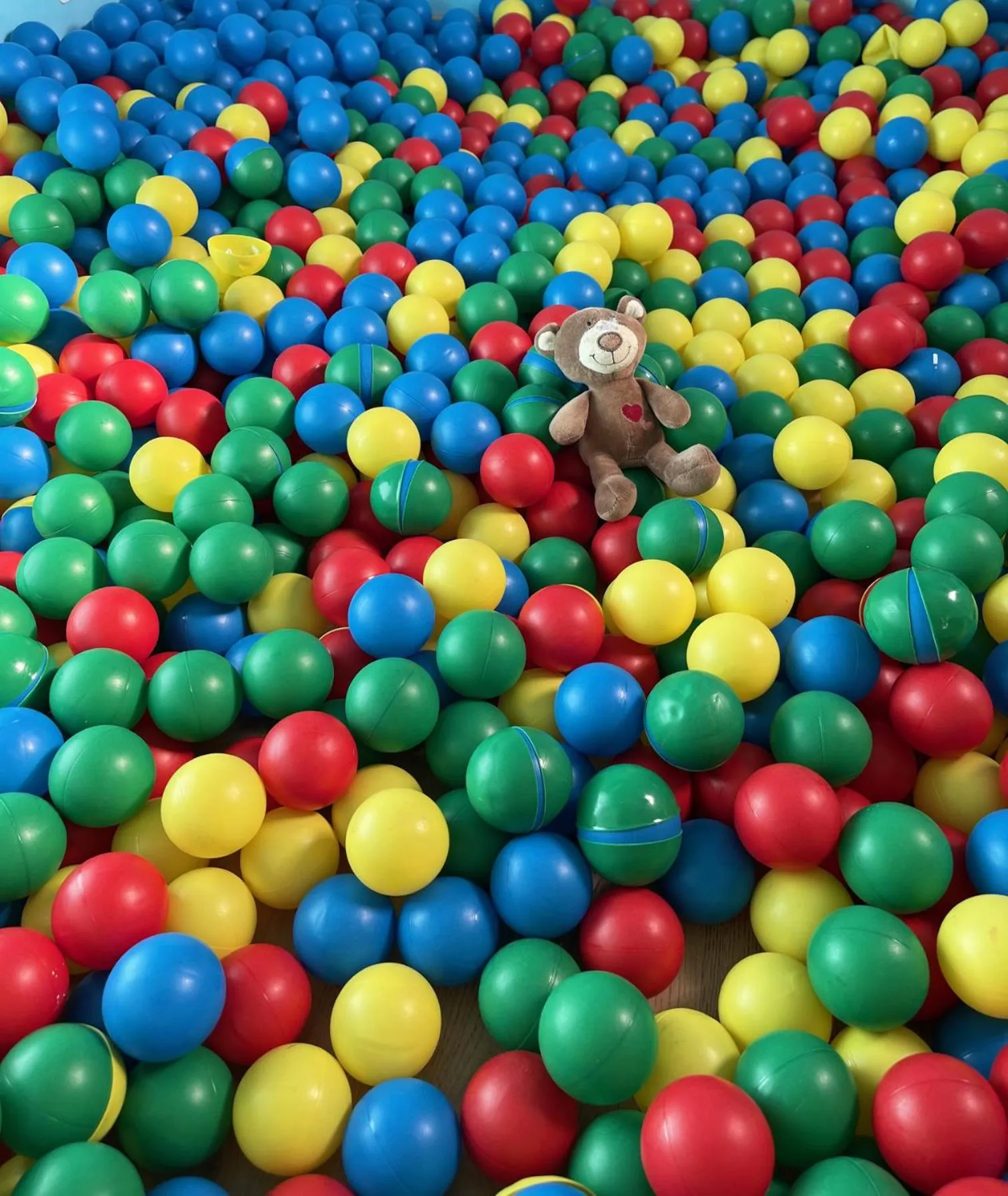 Game Room in Hotel Residence MaVie