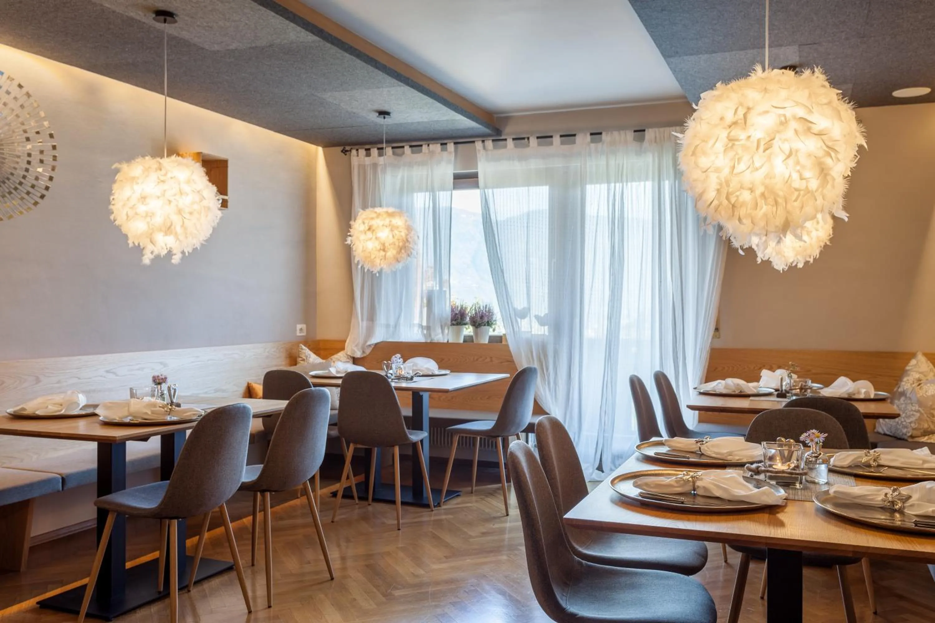 Restaurant/places to eat in Hotel Residence MaVie