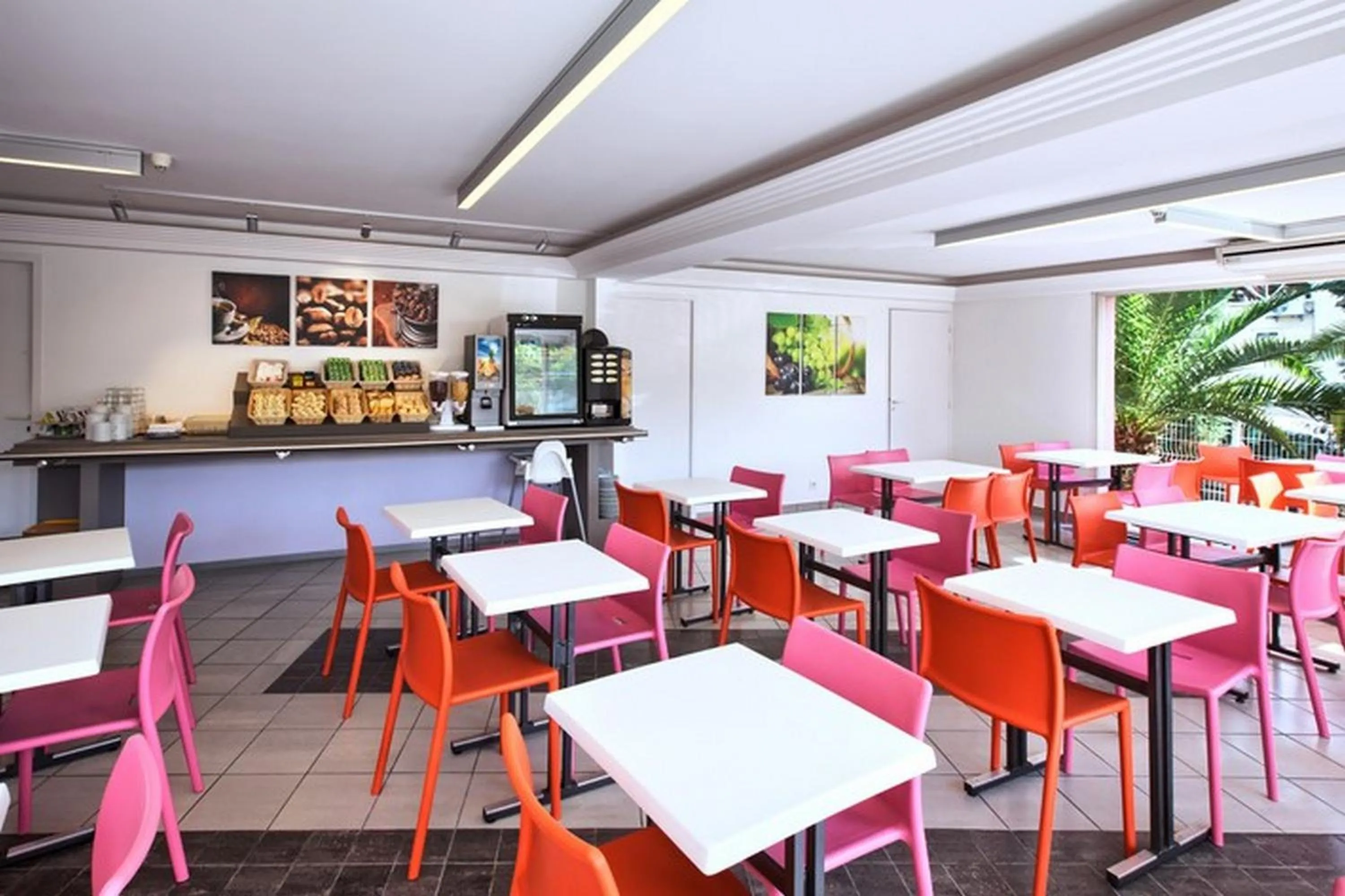 Food in Hôtel Formules Club