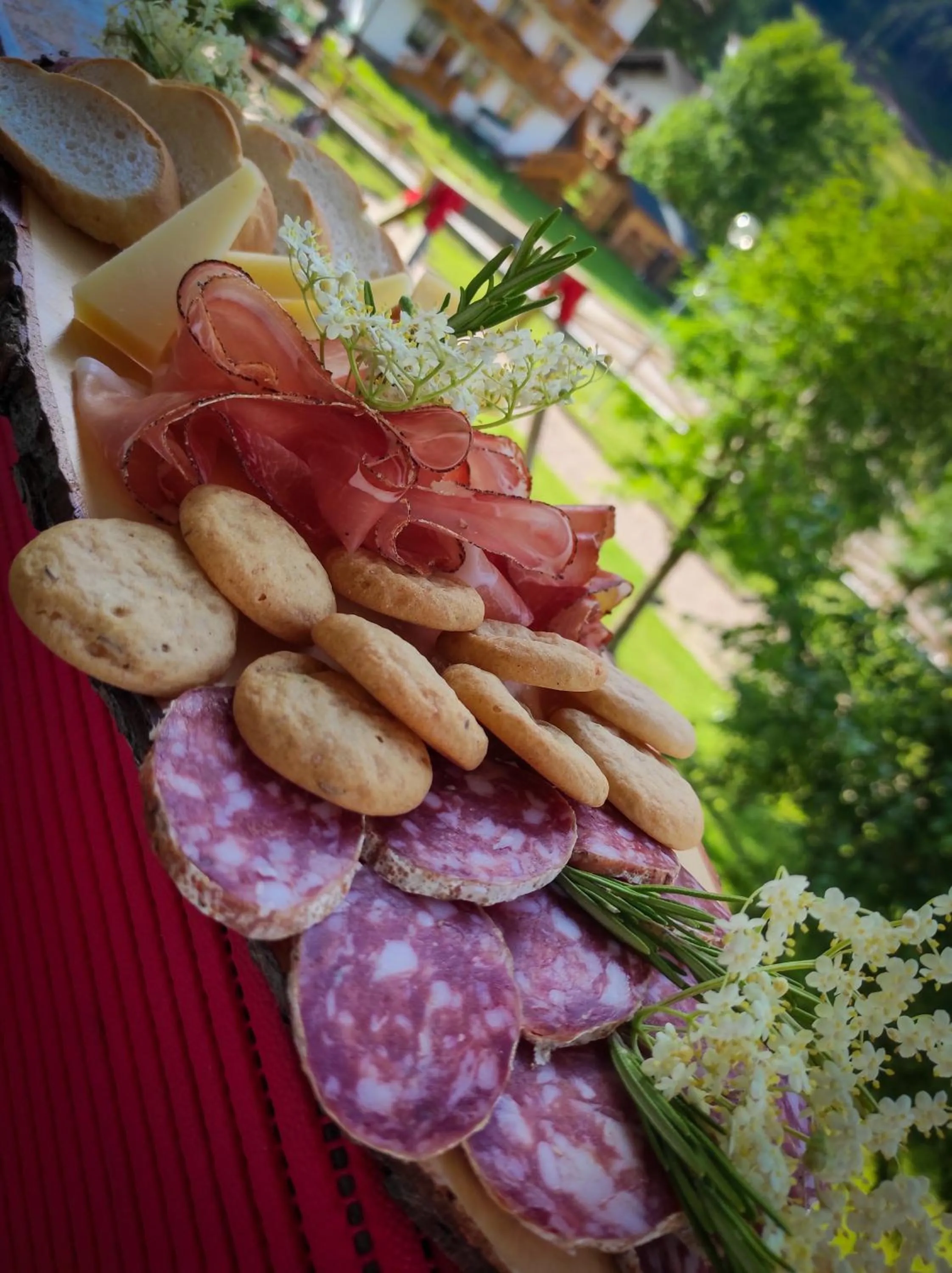 Restaurant/places to eat in Hotel El Pilon