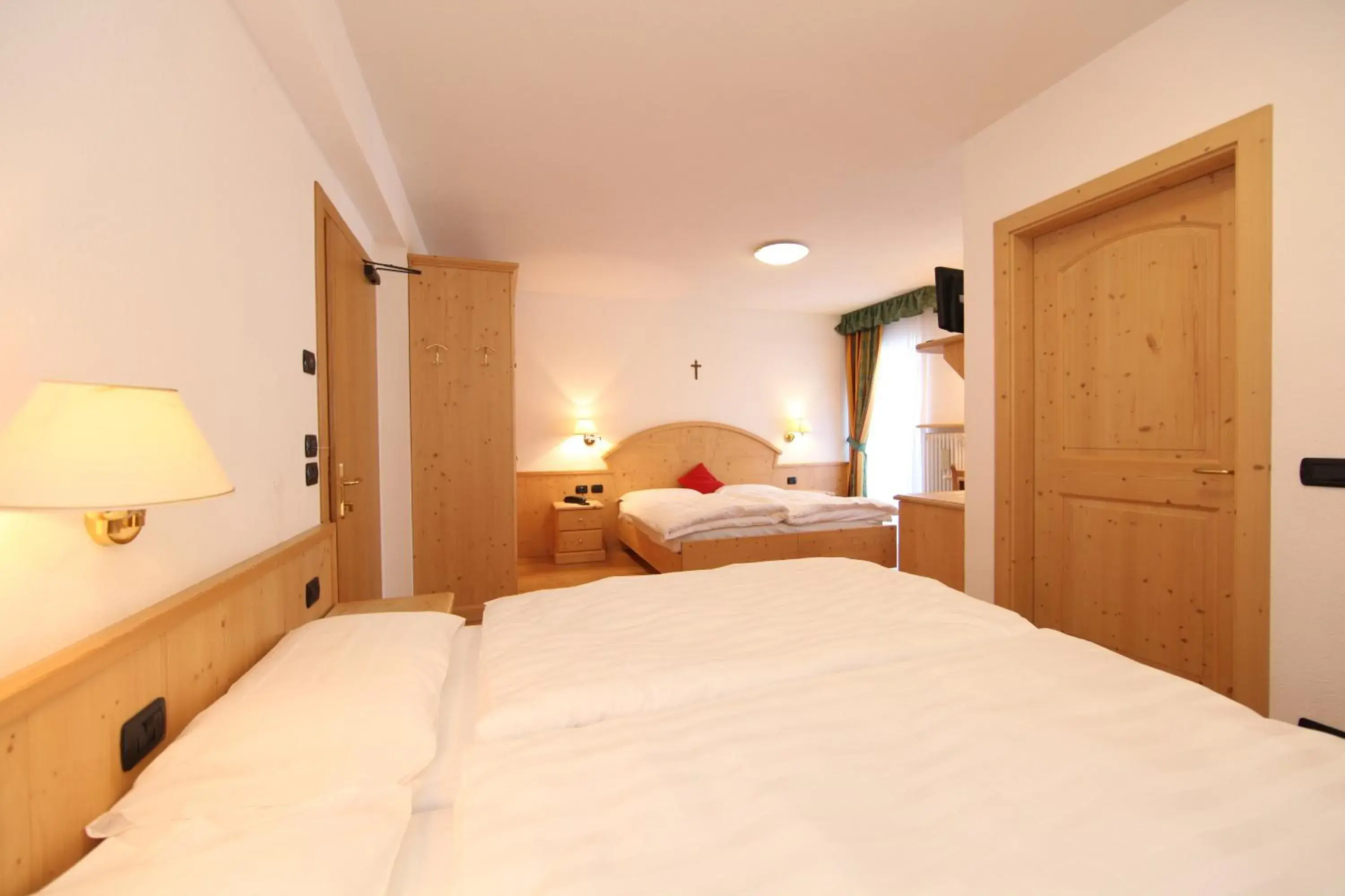 Quadruple Room in Hotel El Pilon Quadruple Room in Hotel El Pilon