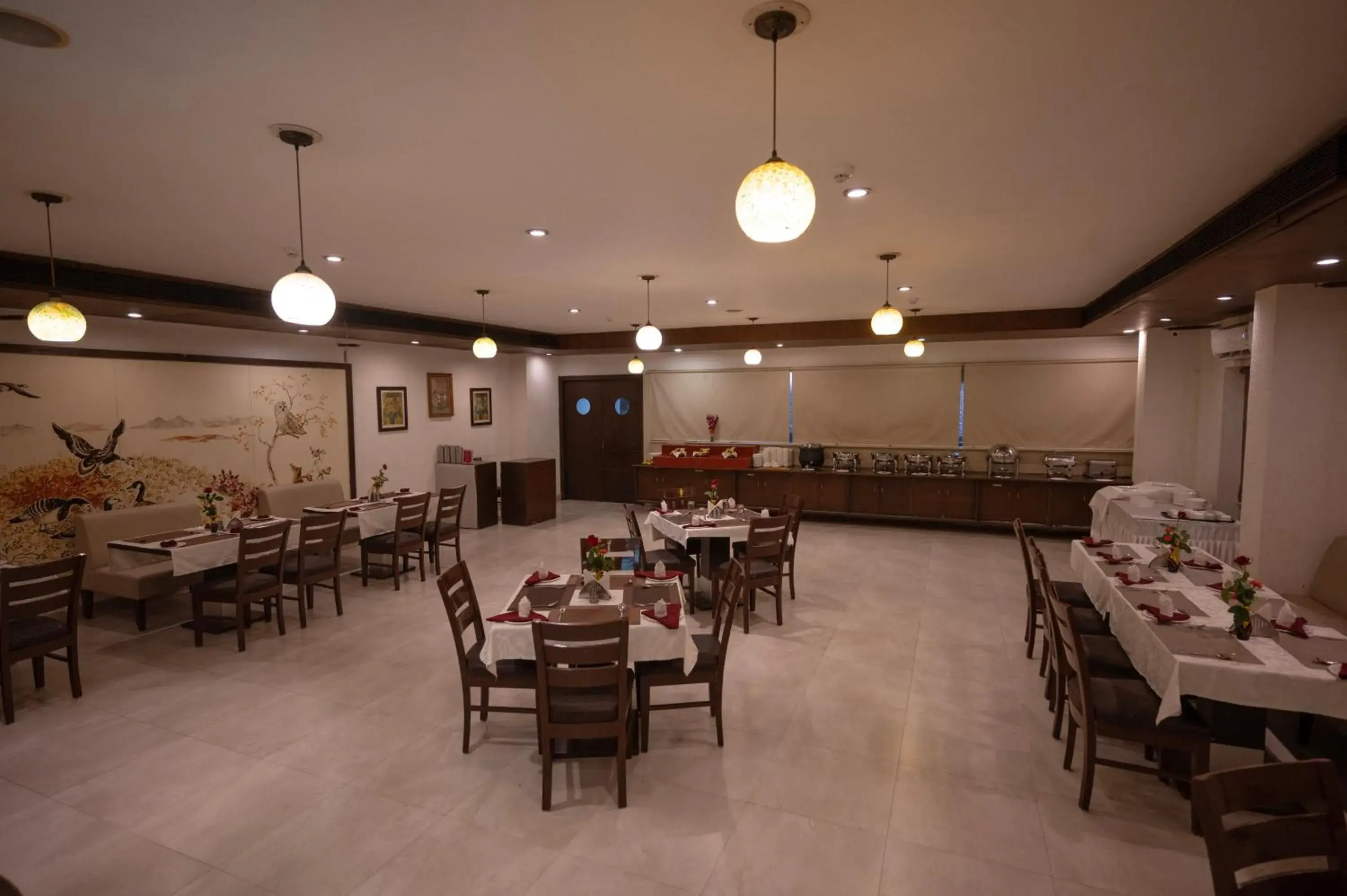 Restaurant/places to eat in Hotel Clarks Collection Bhavnagar Restaurant/places to eat in Hotel Clarks Collection Bhavnagar