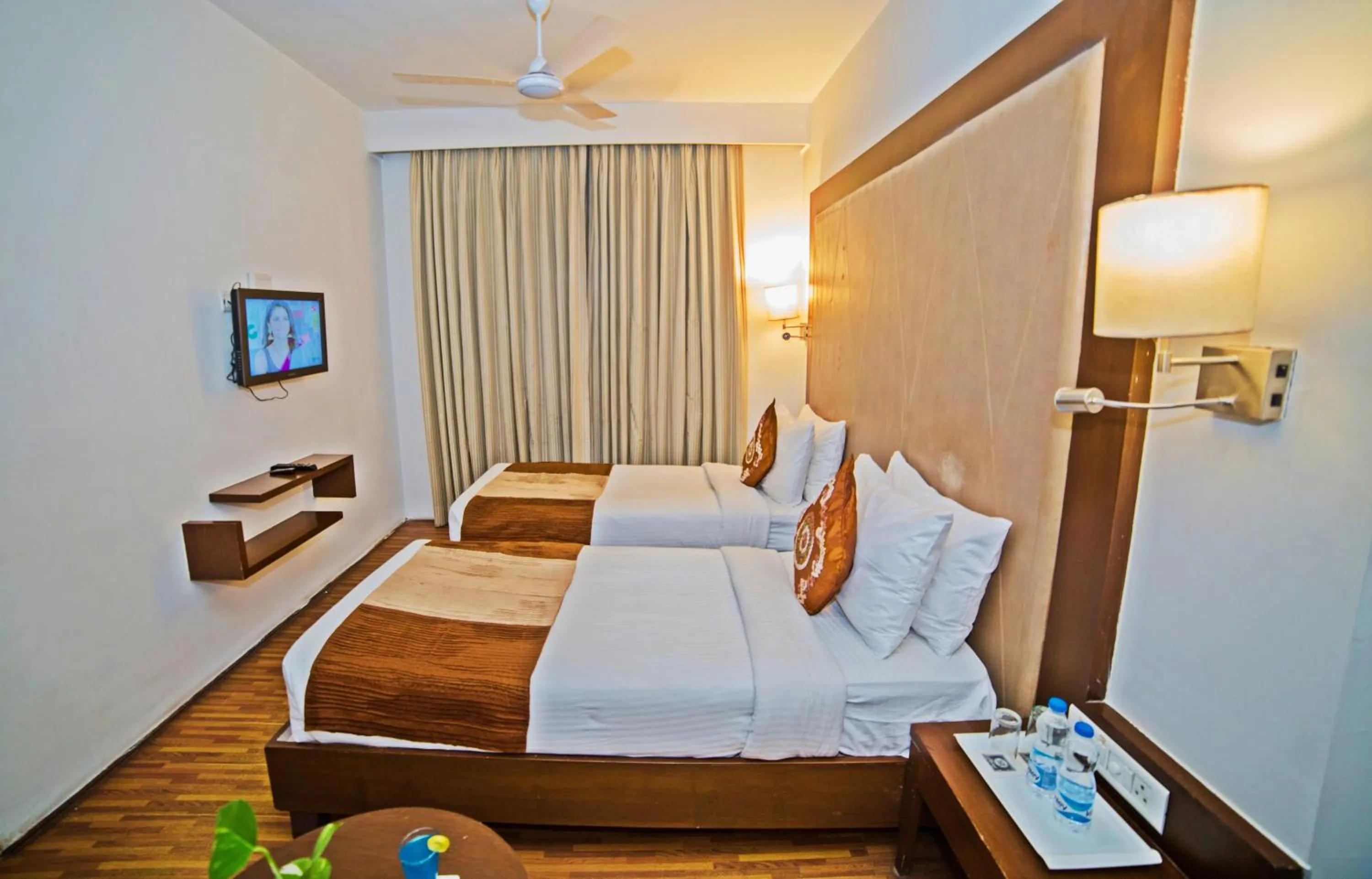 Bedroom, Bed in Hotel Clarks Collection Bhavnagar