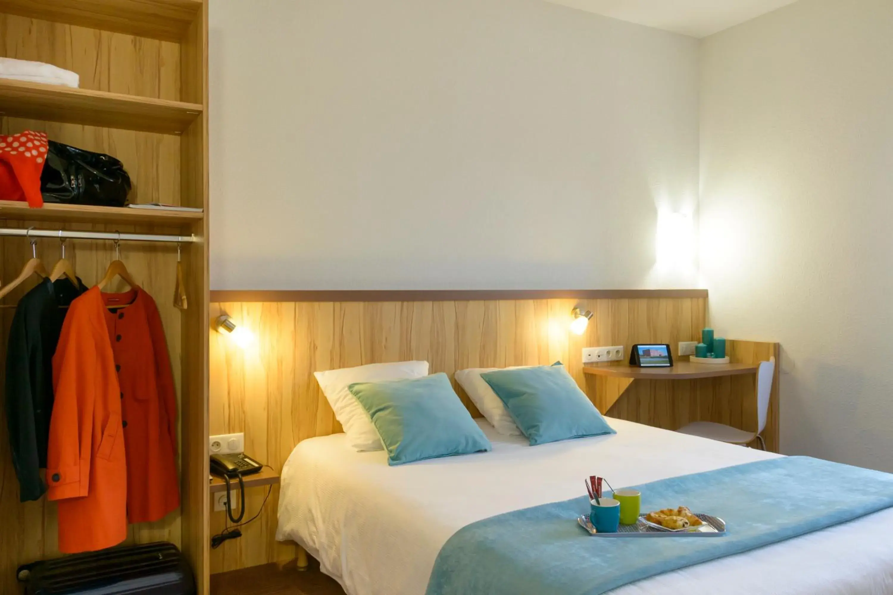 Double or Twin Room - Disability Access in Brit Hotel Reims Croix Blandin Double or Twin Room - Disability Access in Brit Hotel Reims Croix Blandin