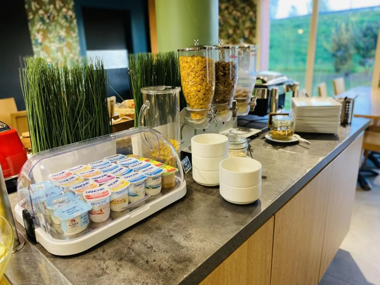 Buffet breakfast in Brit Hotel Reims Croix Blandin