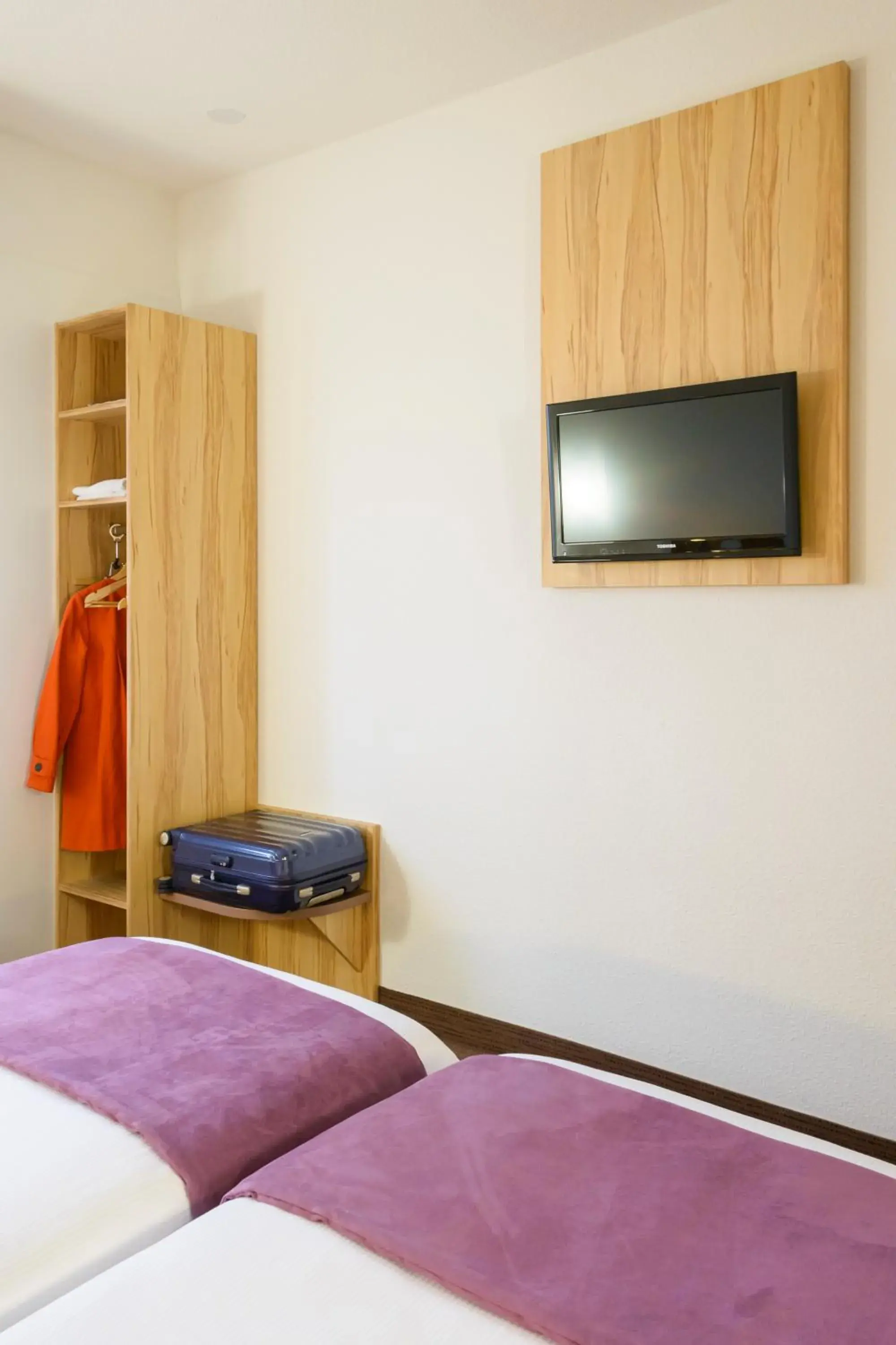 Twin Room in Brit Hotel Reims Croix Blandin Twin Room in Brit Hotel Reims Croix Blandin