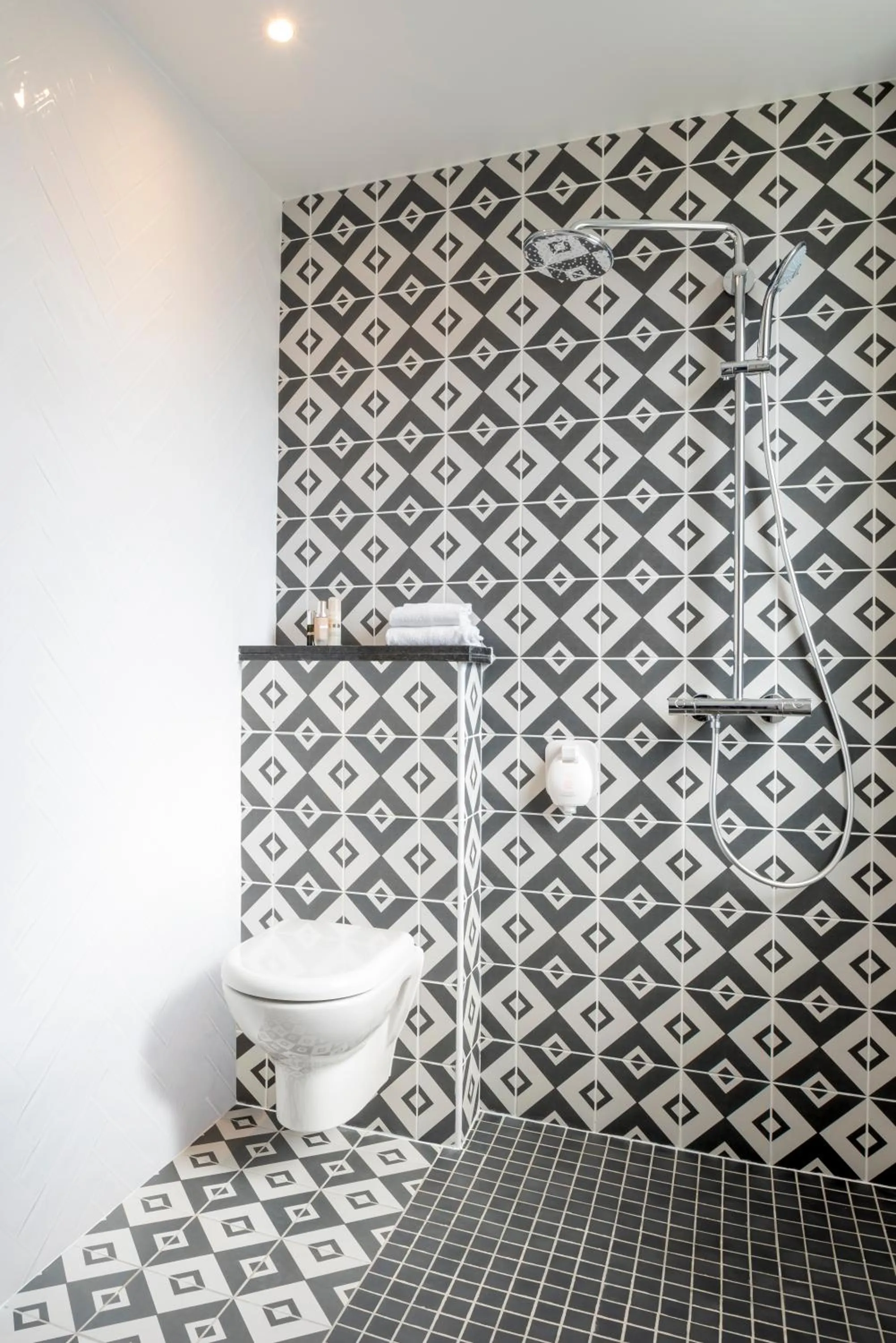 Animals in Hotel des Lys