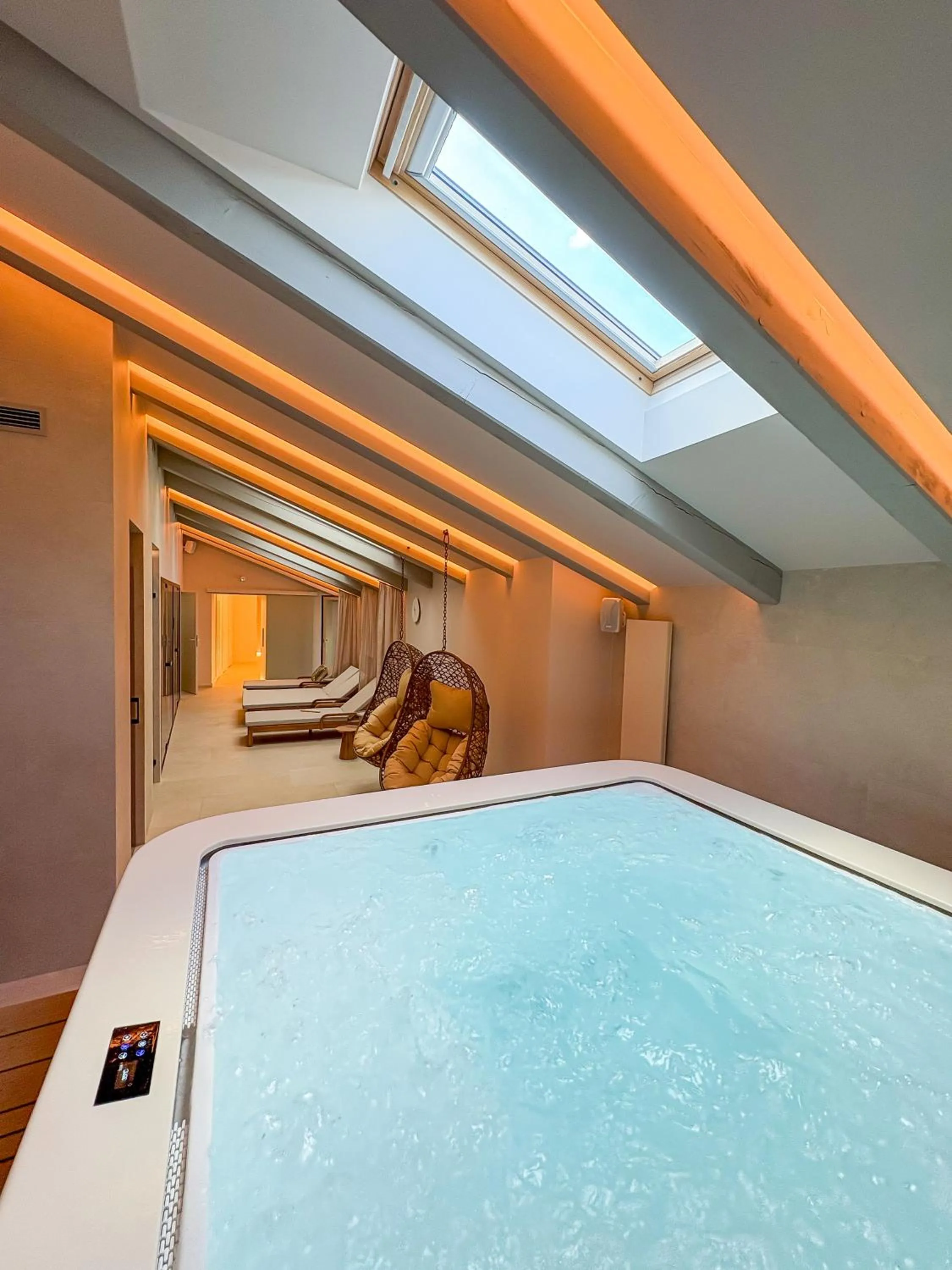 Hot Tub in Hotel Pošta