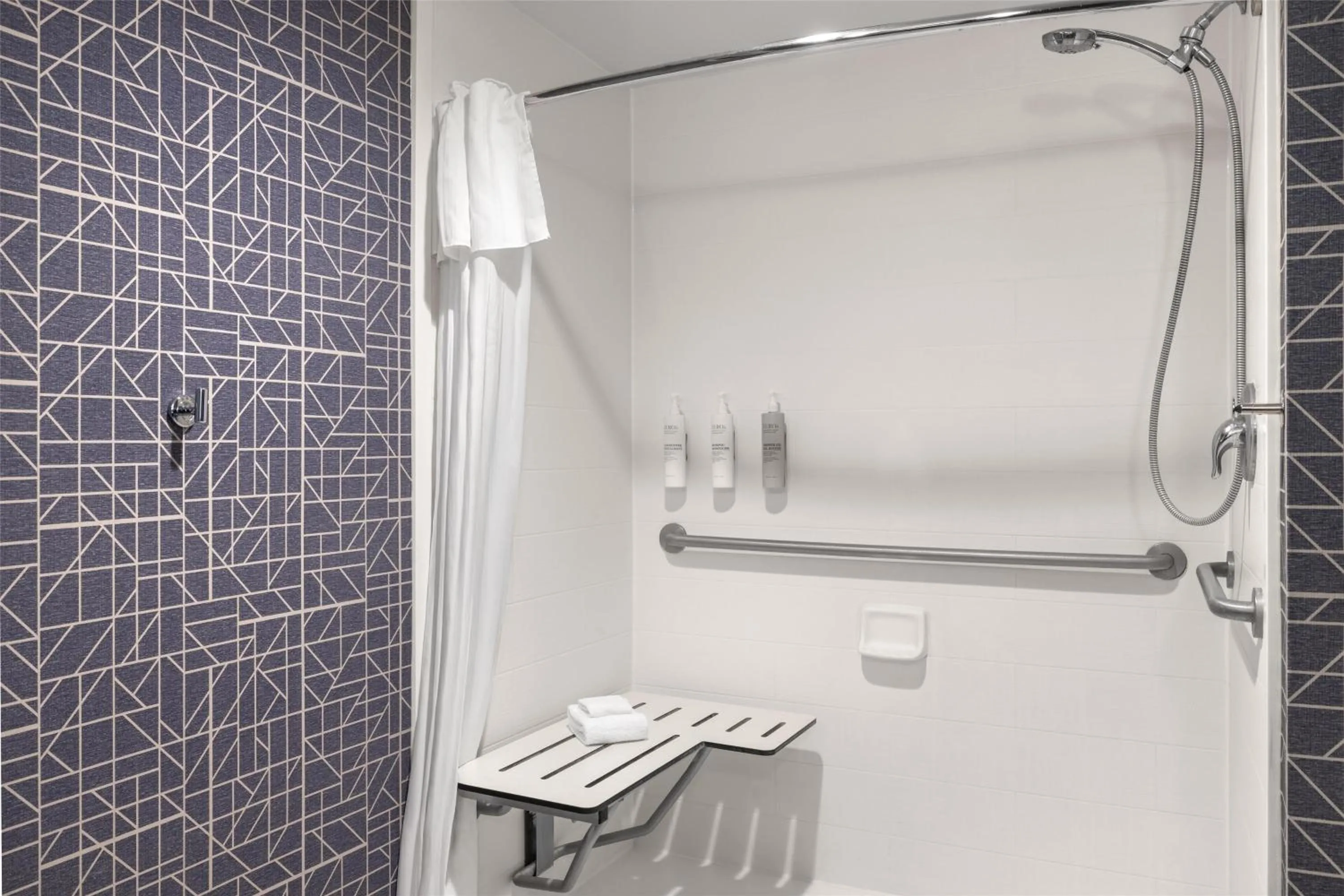 Bathroom in Homewood Suites by Hilton Indianapolis Carmel