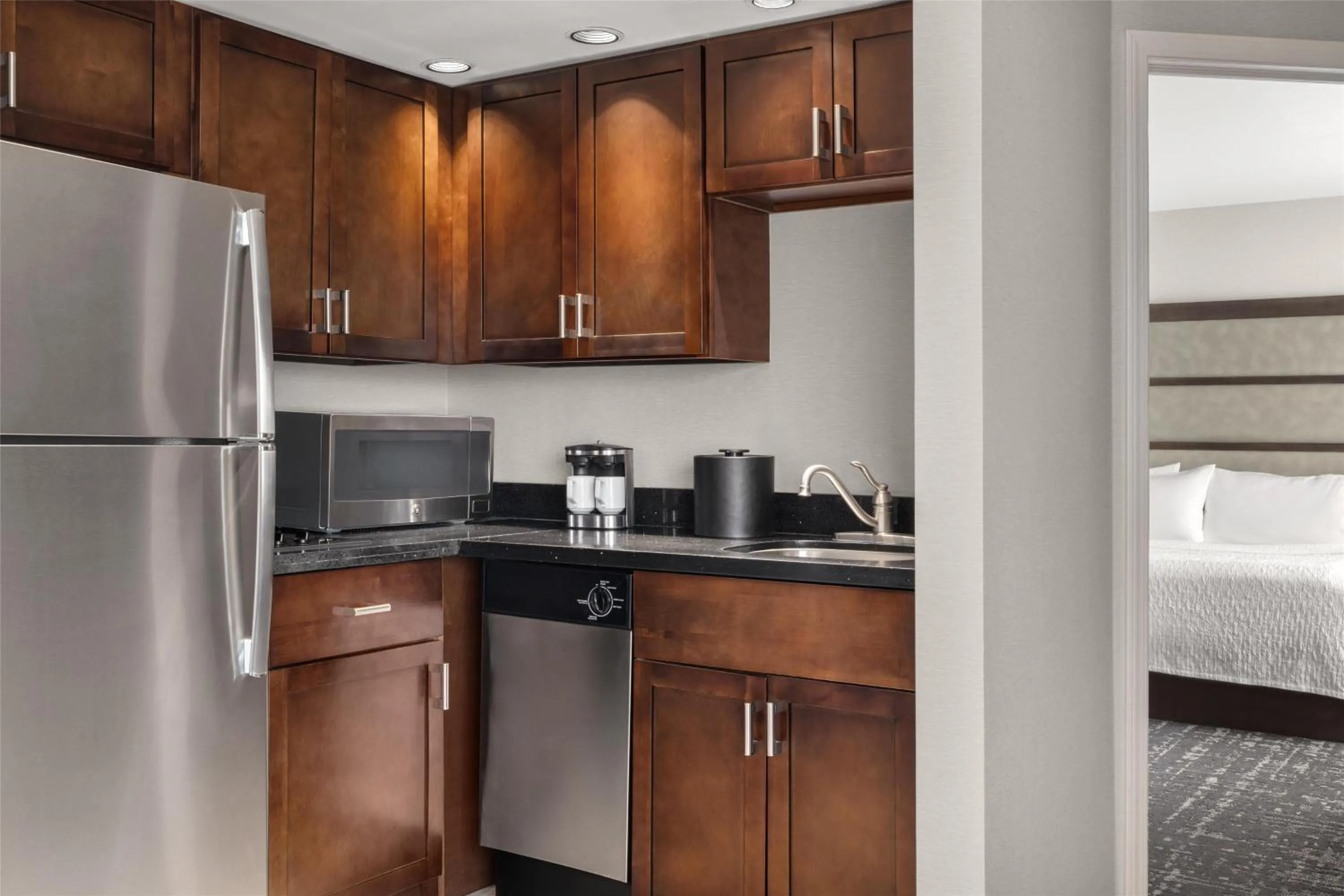 Kitchen or kitchenette in Homewood Suites by Hilton Indianapolis Carmel