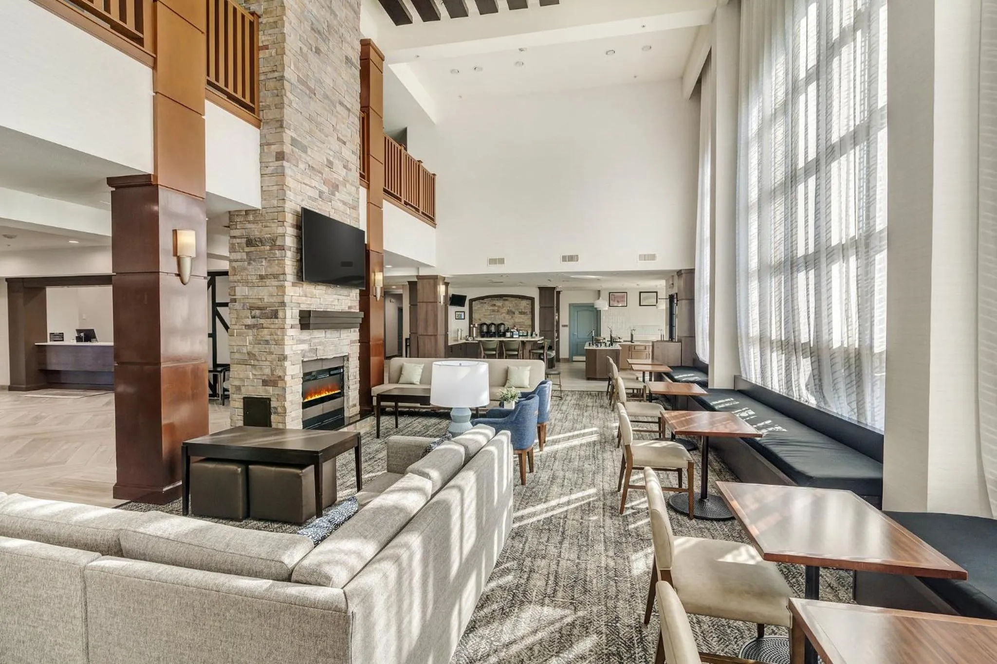 Restaurant/places to eat in Staybridge Suites Longview by IHG