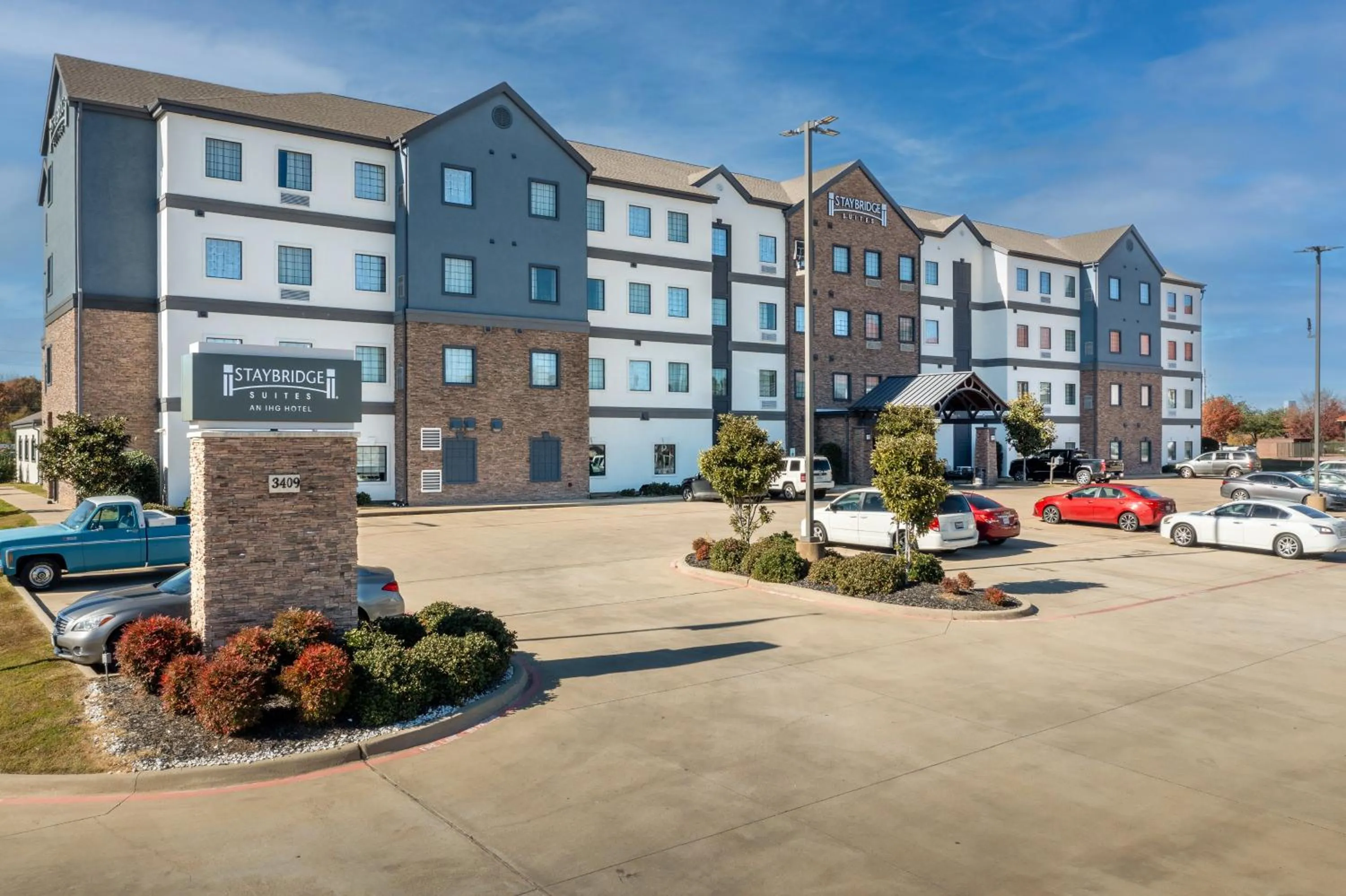 Property building in Staybridge Suites Longview by IHG