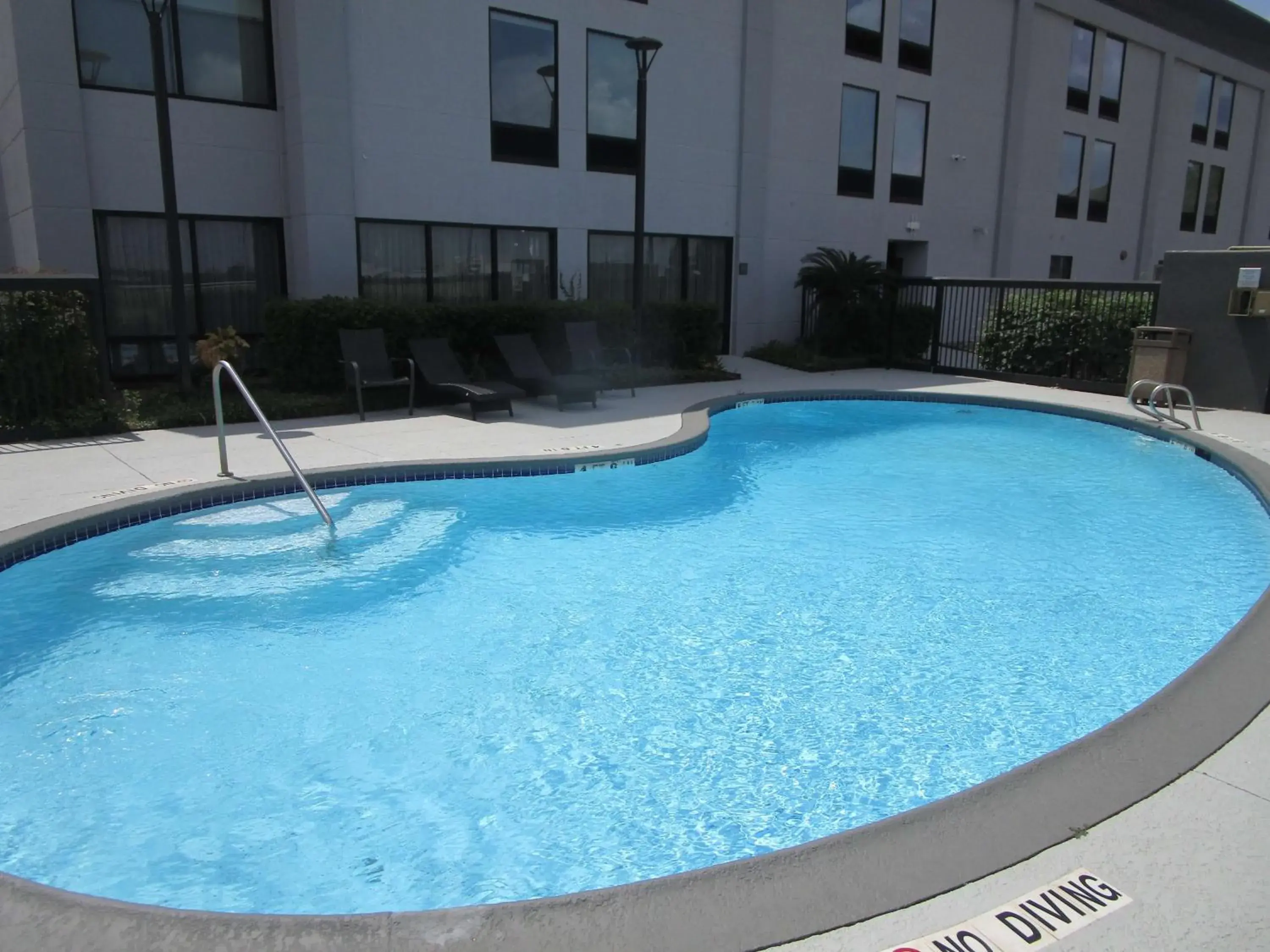 Pool view in Best Western Cy-Fair Pool view in Best Western Cy-Fair