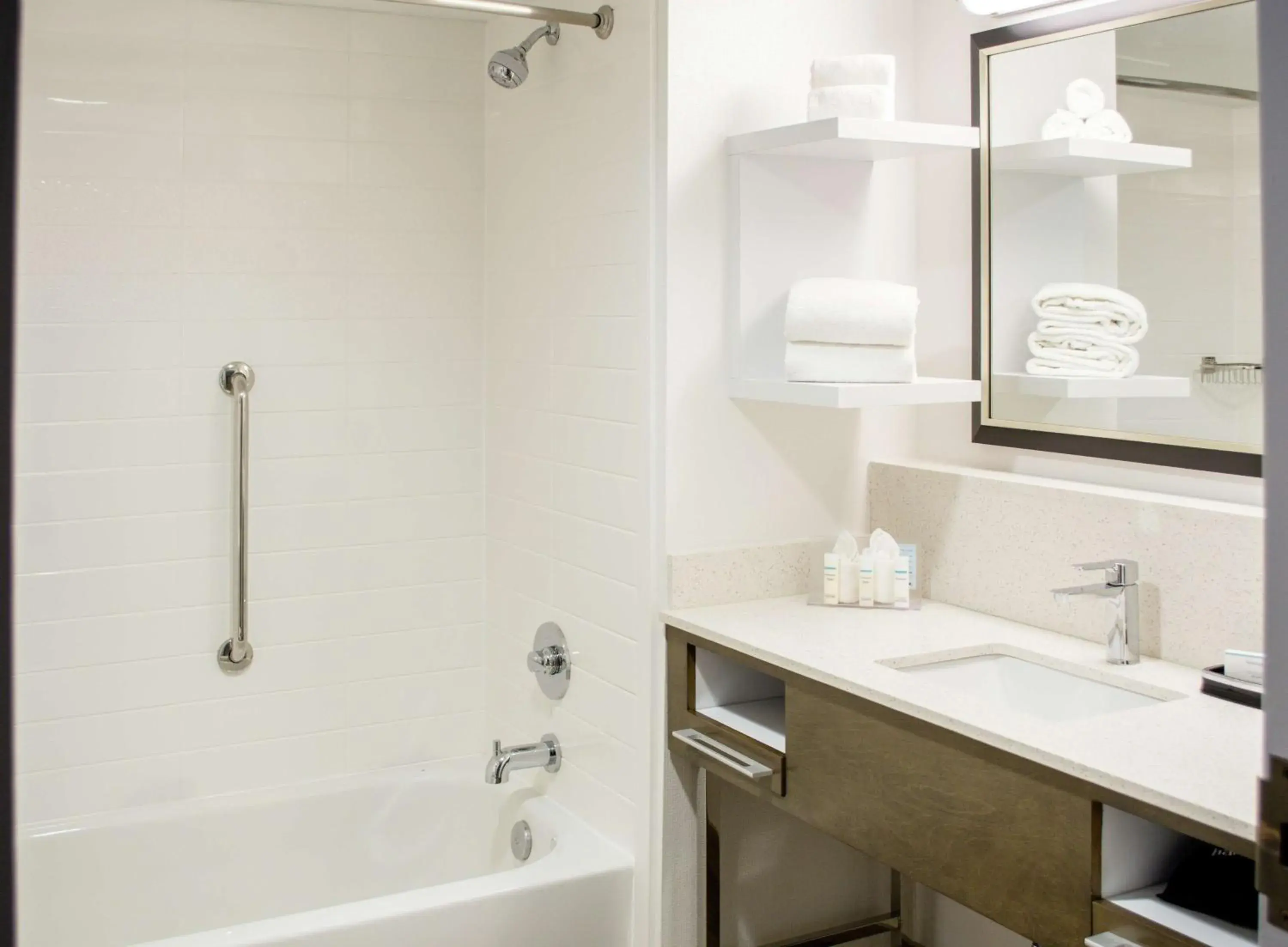 Bathroom in Hampton Inn Houston I-10 West-Energy Corridor Bathroom in Hampton Inn Houston I-10 West-Energy Corridor