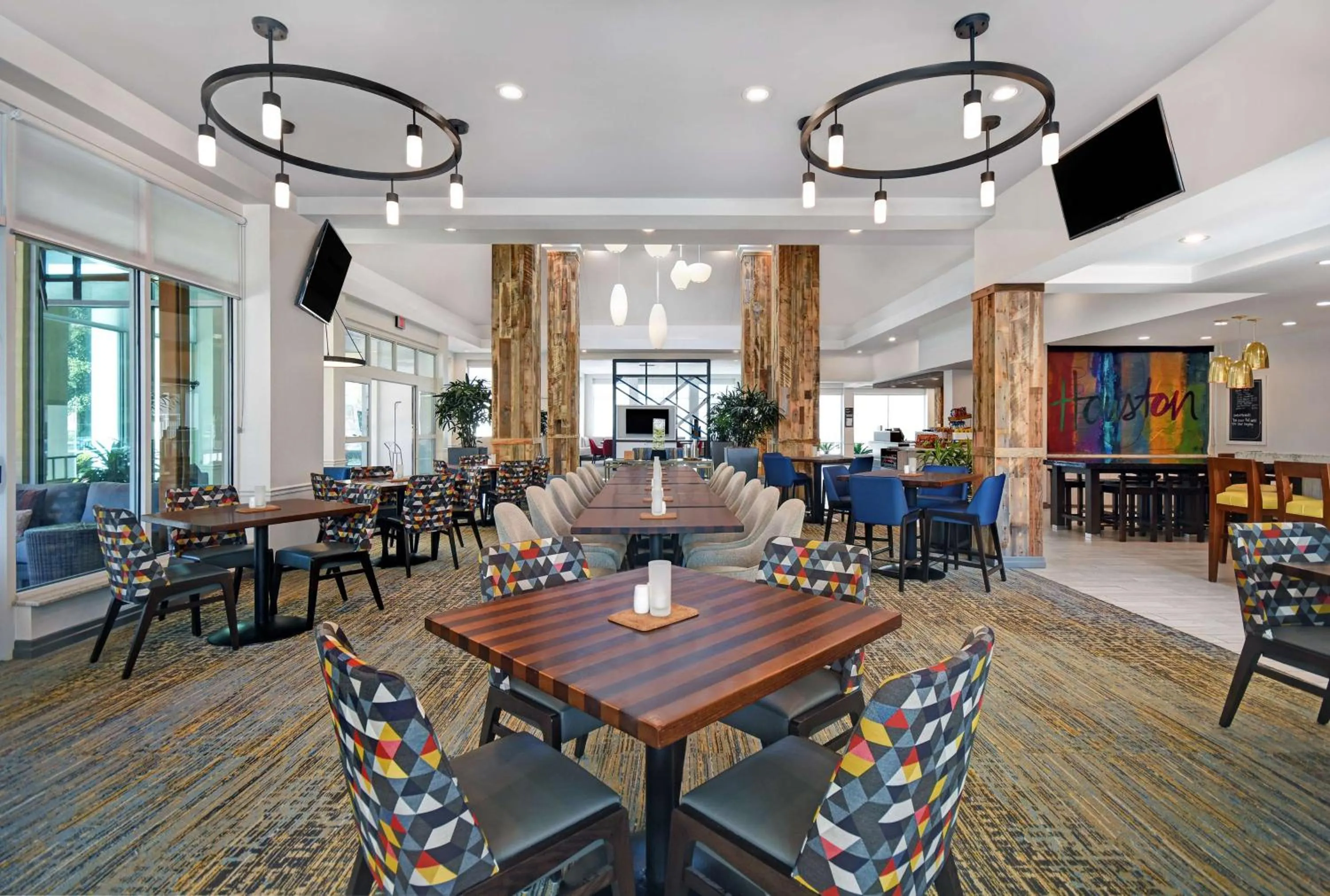 Restaurant/places to eat in Hilton Garden Inn Houston/Galleria Area