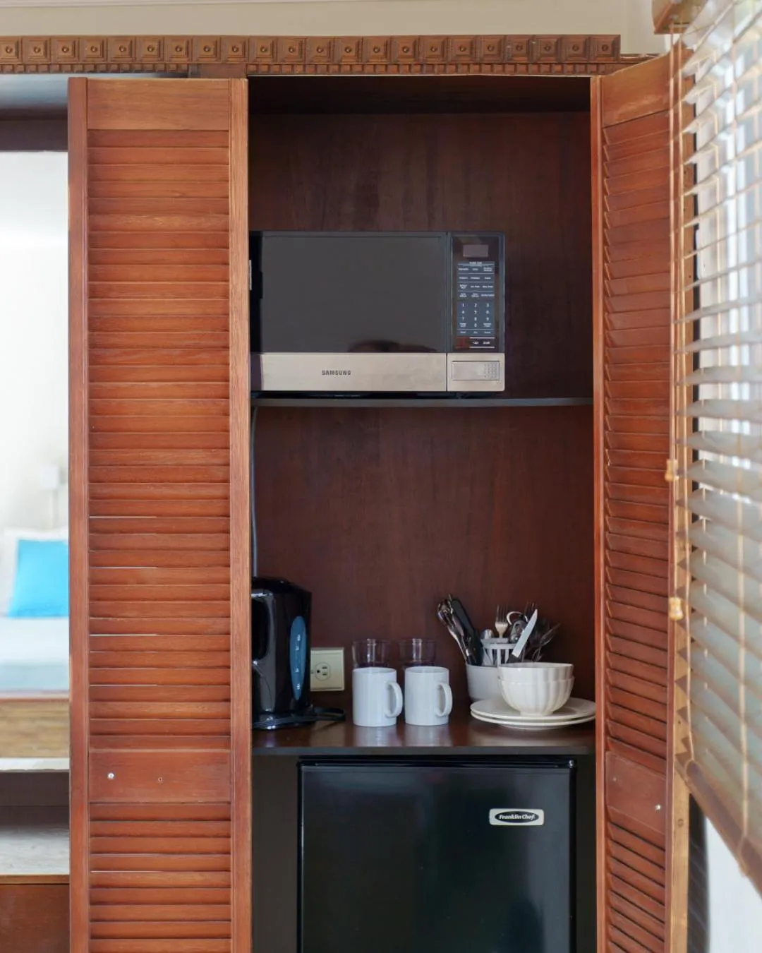 Coffee/tea facilities in Arubiana Inn Hotel
