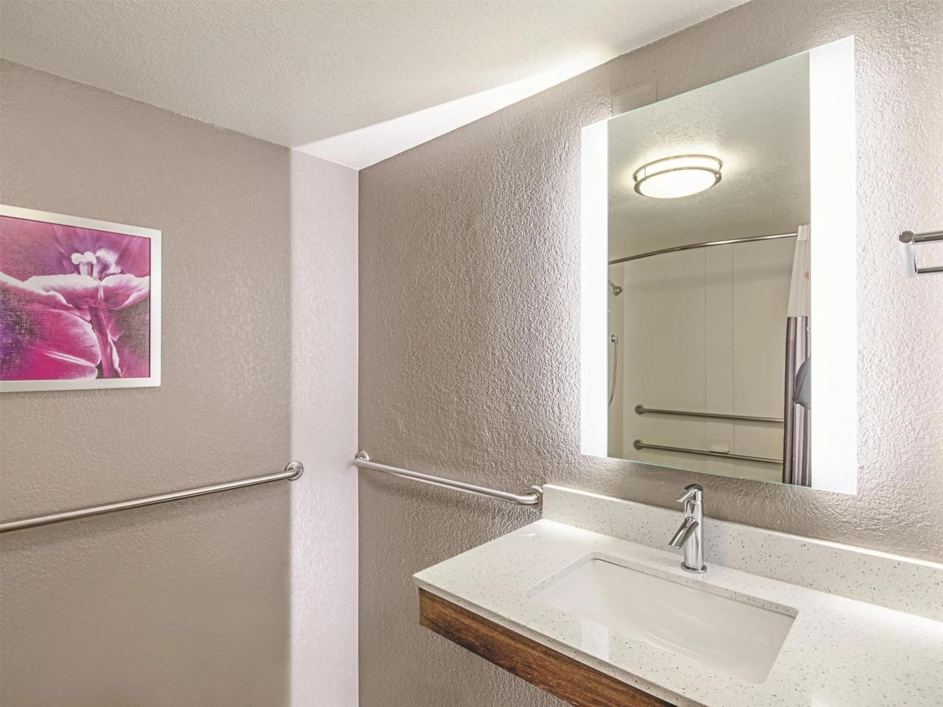 Bathroom in La Quinta by Wyndham Austin Airport