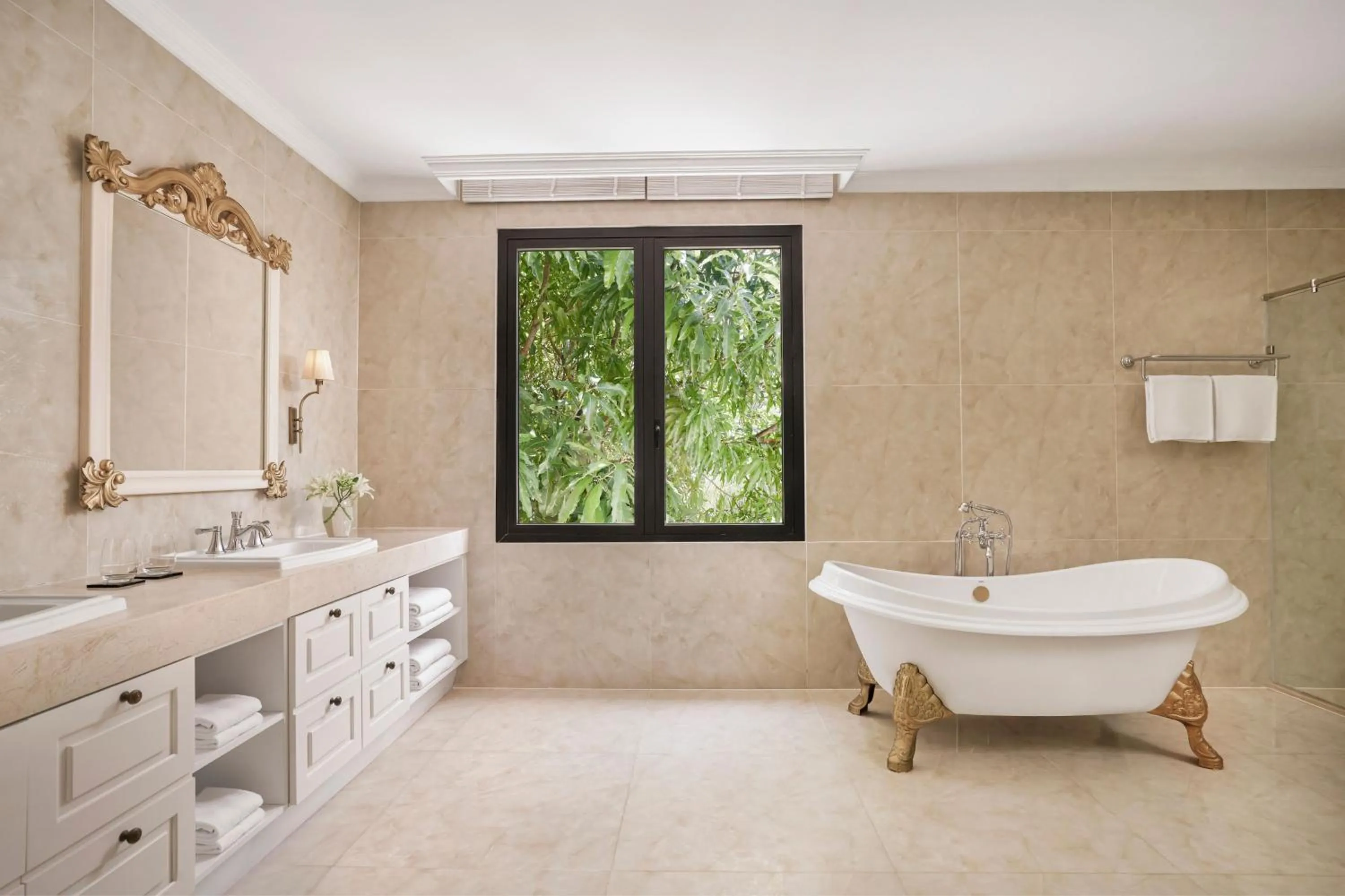 Bathroom in Nha Trang Marriott Resort & Spa, Hon Tre Island